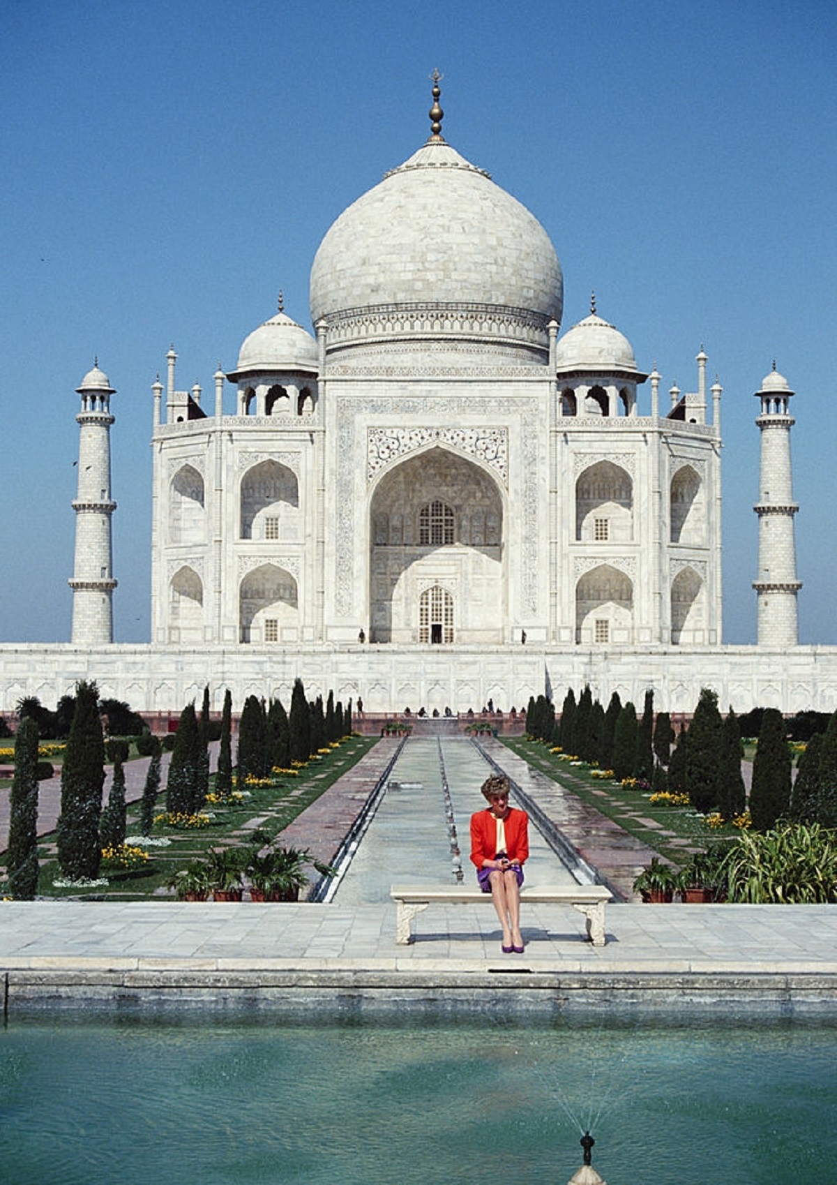 Princess Diana sitting alone in front of the Taj Mahal
