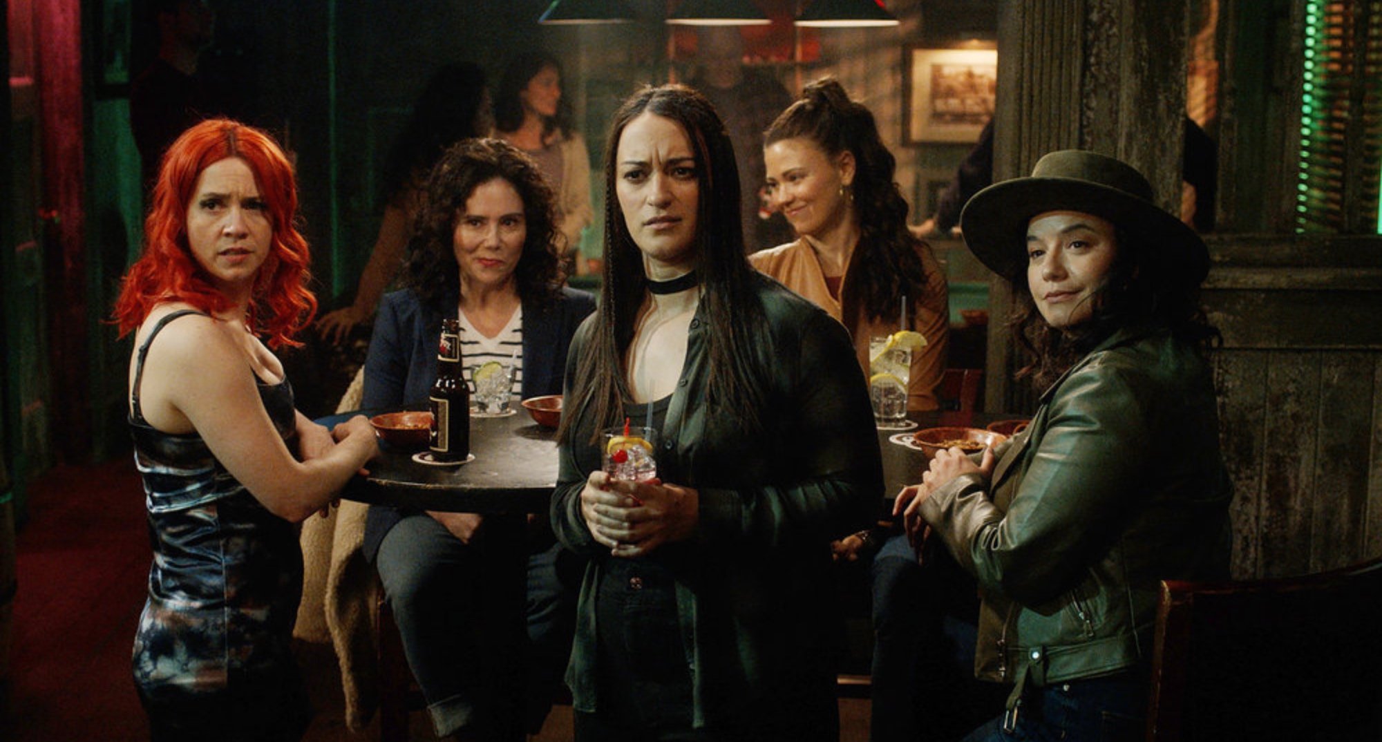 'Resident Alien' Season 2 Episode 3 'Girls' Night with main female characters in bar.