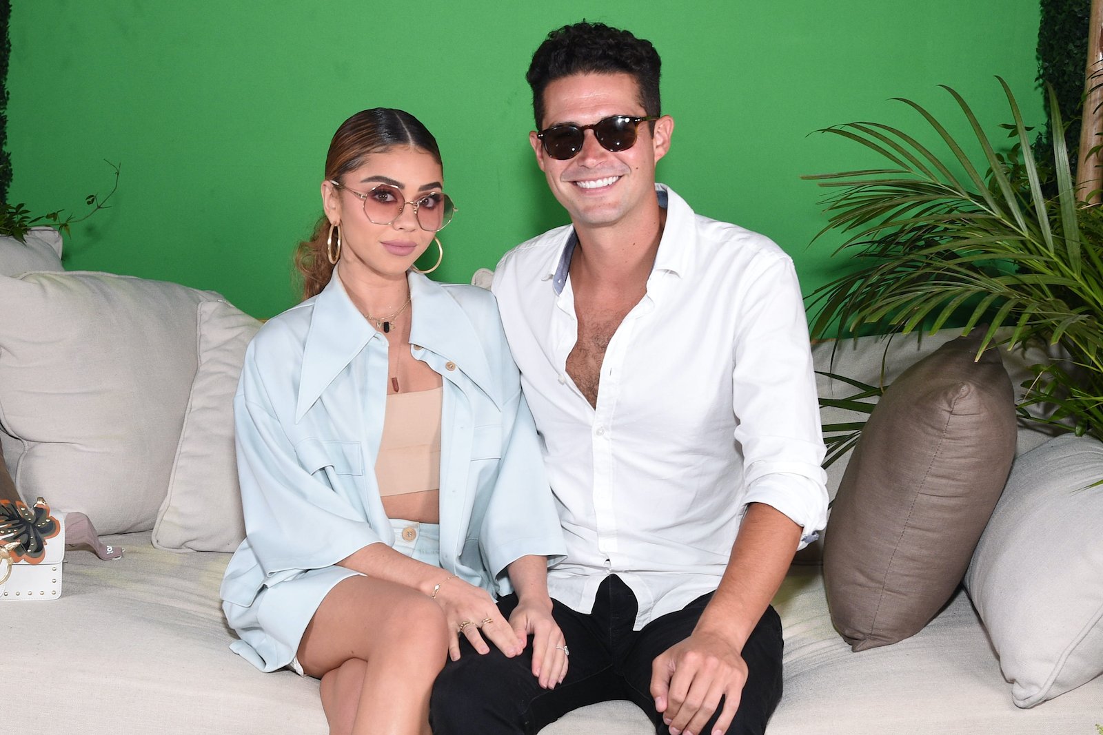 Sarah Hyland and Wells Adams on 'Bachelor in Paradise'