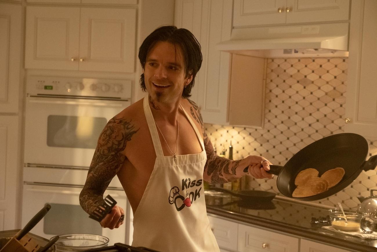 Pam and Tommy': Sebastian Stan Says Becoming Mötley Crüe Drummer Tommy Lee  Was 'Scary'