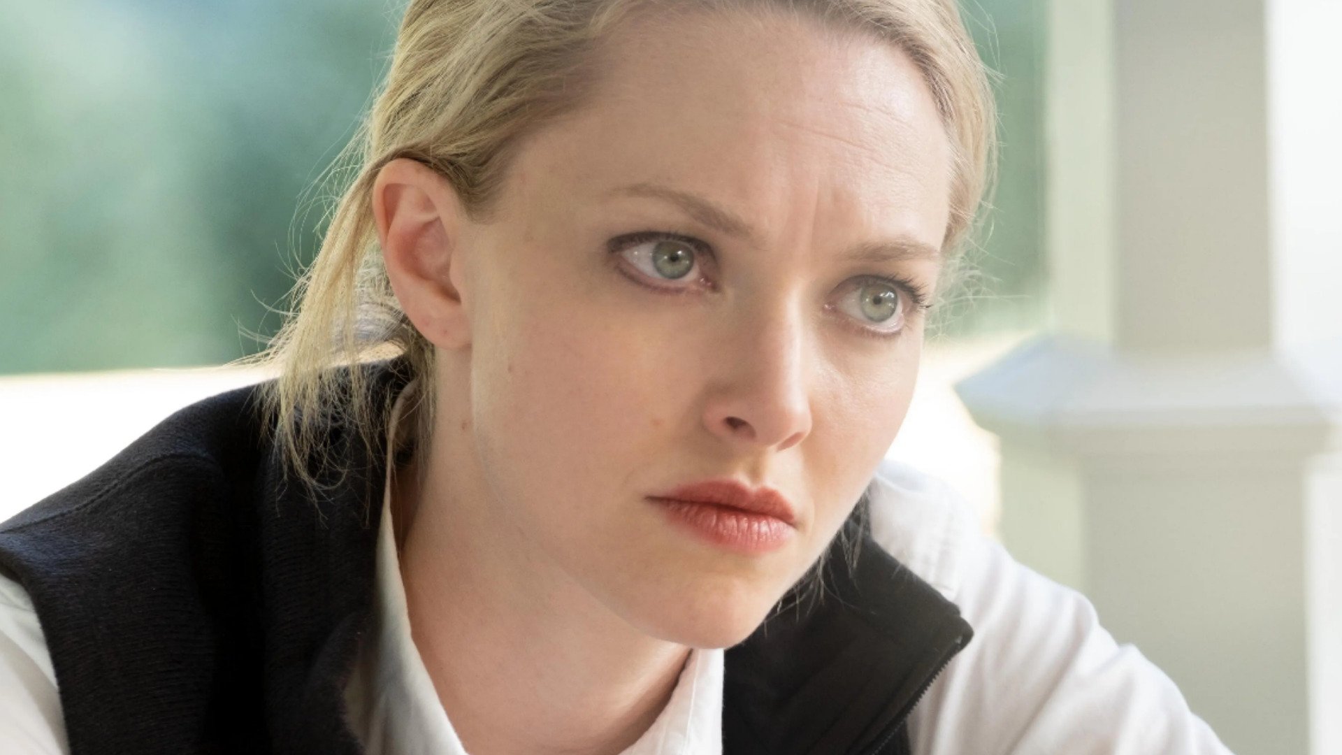 Amanda Seyfried as Elizabeth Holmes upset in Hulu's ‘The Dropout’
