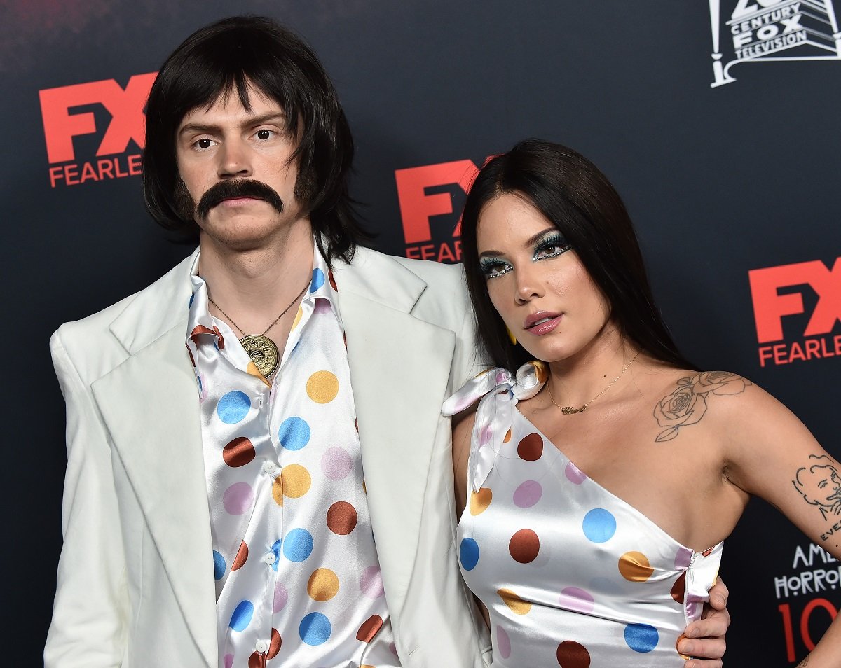 (L-R) Evan Peters and Halsey (his girlfriend at the time) in 2019.
