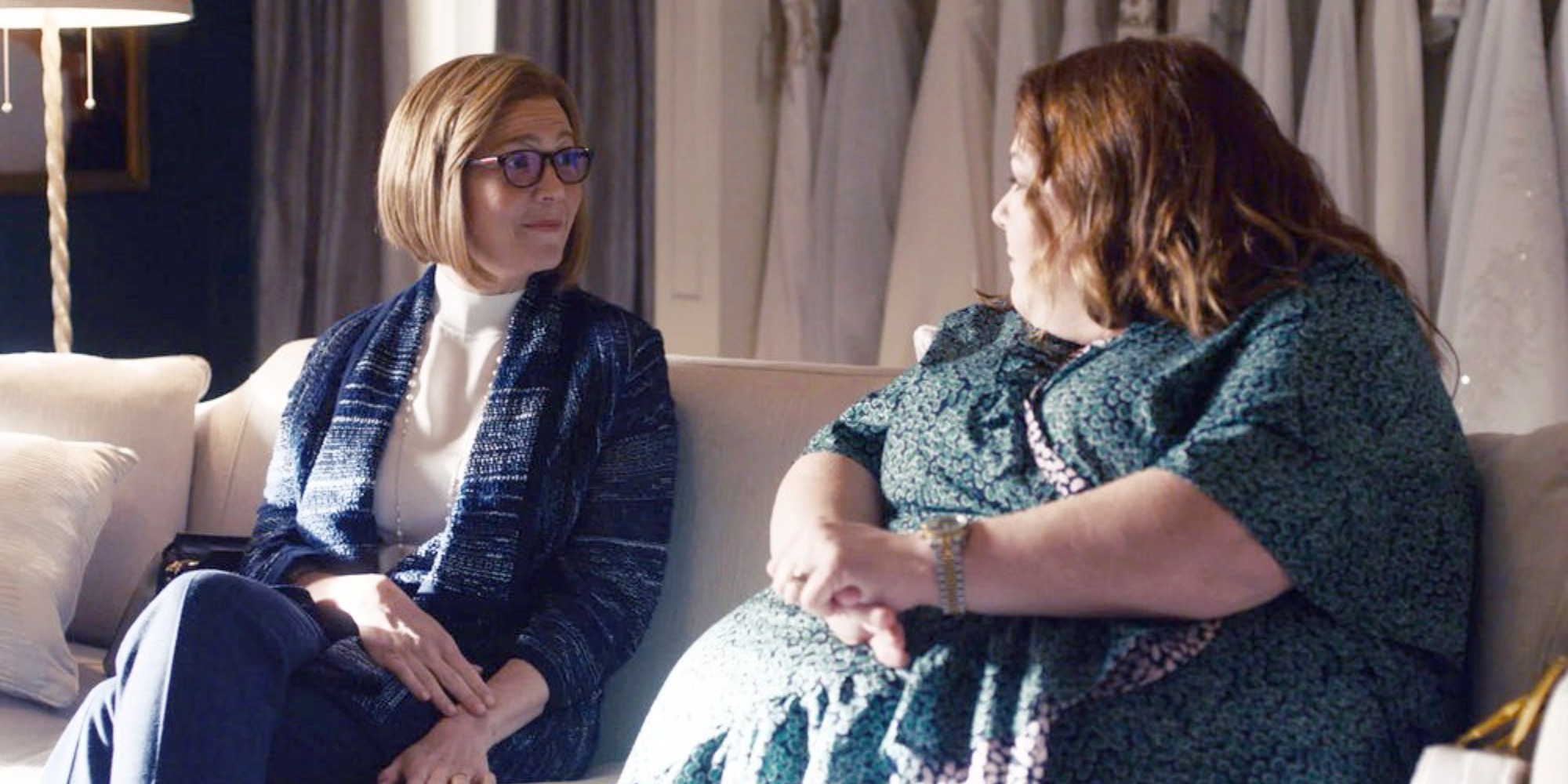 Mandy Moore and Chrissy Metz during a scene from NBC's "This Is Us."
