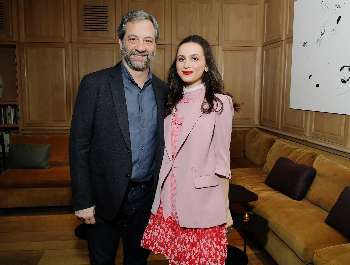 Maude Apatow (R) and her dad, Judd Apatow, in 2020.