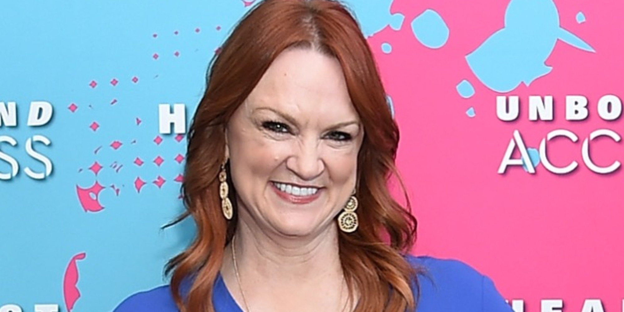 Ree Drummond poses for a photo on the red carpet.