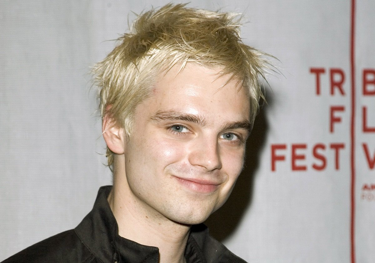 Sebastian Stan blond