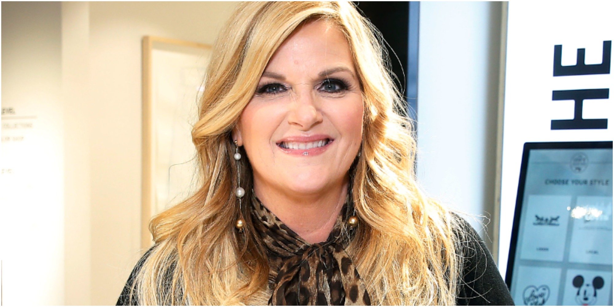 Trisha Yearwood visits "Extra" at The Levi's Store Times Square on February 14, 2019 in New York City.