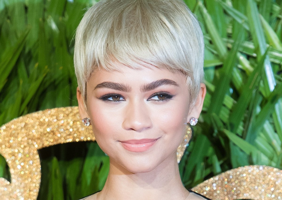 Zendaya blonde race