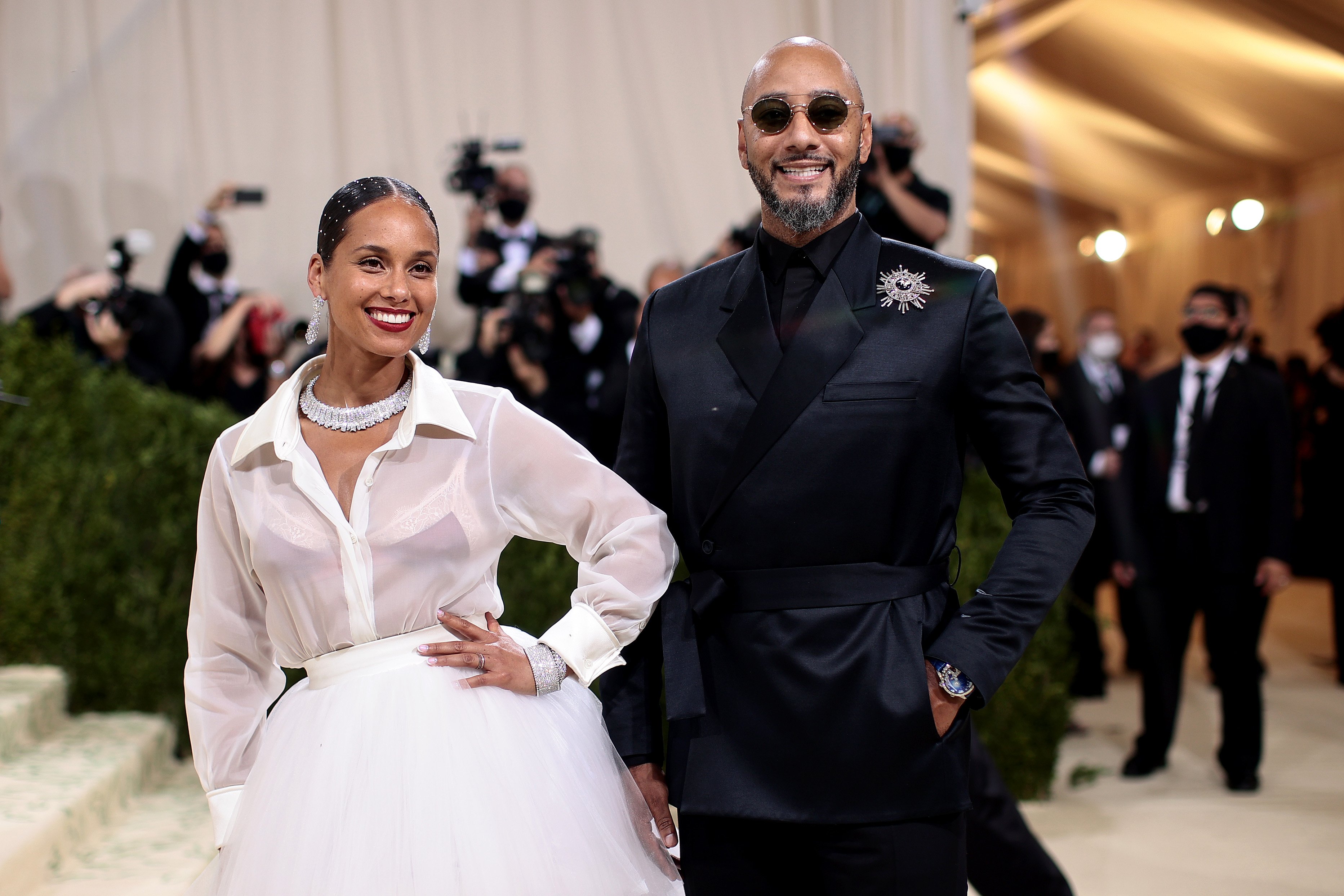 Alicia Keys and Swizz Beatz pose for photos at The 2021 Met Gala