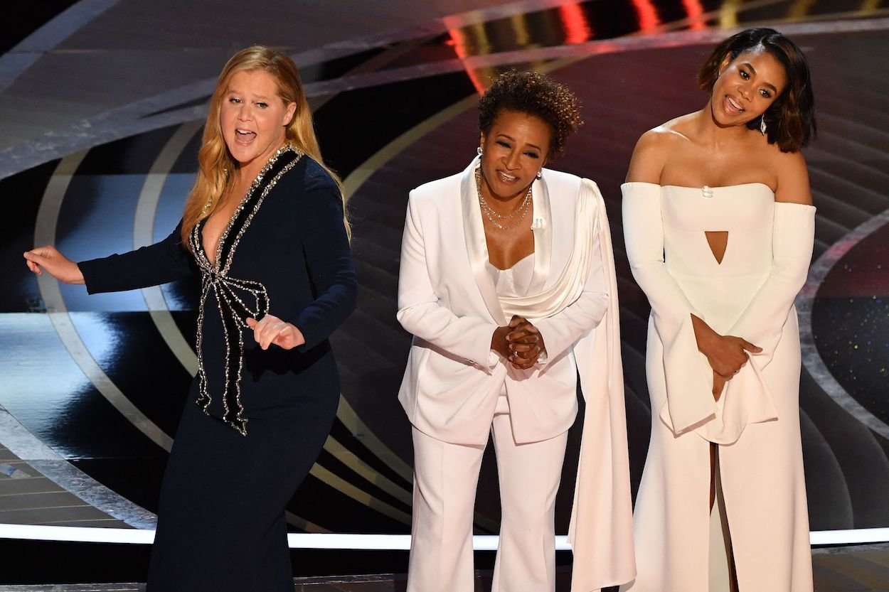 Amy Schumer, Wanda Sykes, and Regina Hall host the 2022 Academy Awards.