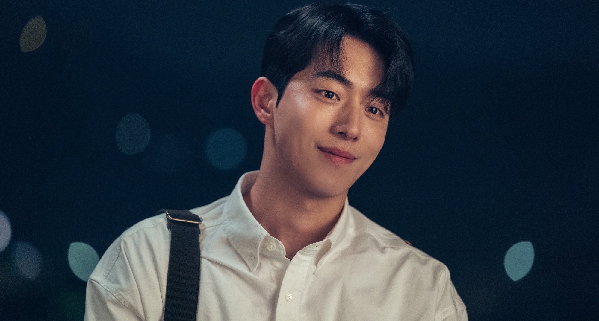 Baek Yi-jin in 'Twenty-Five Twenty-One' K-drama wearing white button-up shirt.