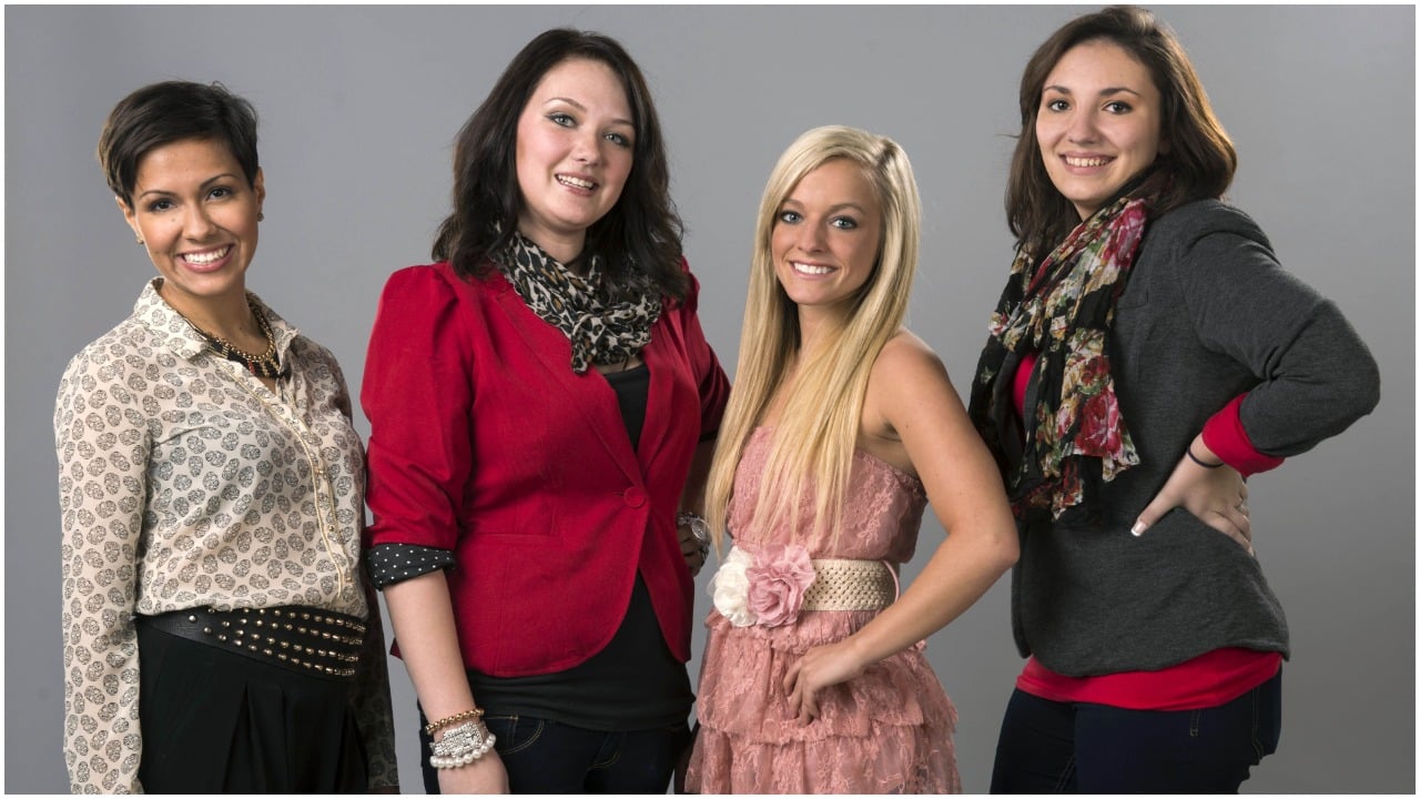 Briana DeJesus, Katie Yeager, Mackenzie McKee, and Alexandria Sekella posing for 'Teen Mom 3' cast photos