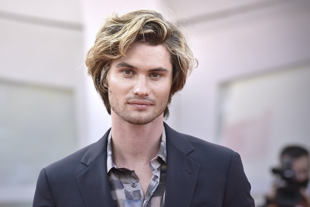'Outer Banks' star Chase Stokes poses for the camera at an event