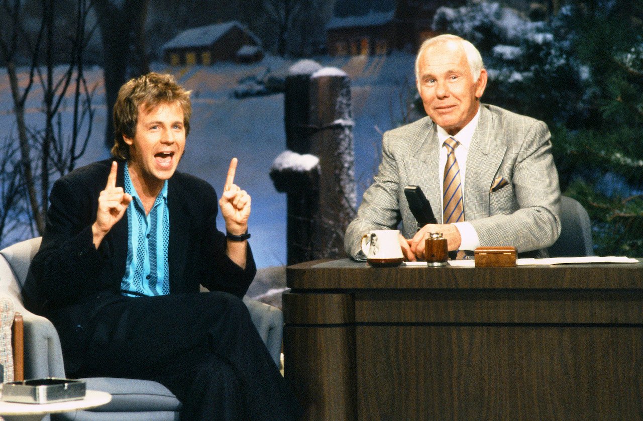 (L-R) Dana Carvey during a 'Tonight Show' interview with host Johnny Carson on December 28, 1989