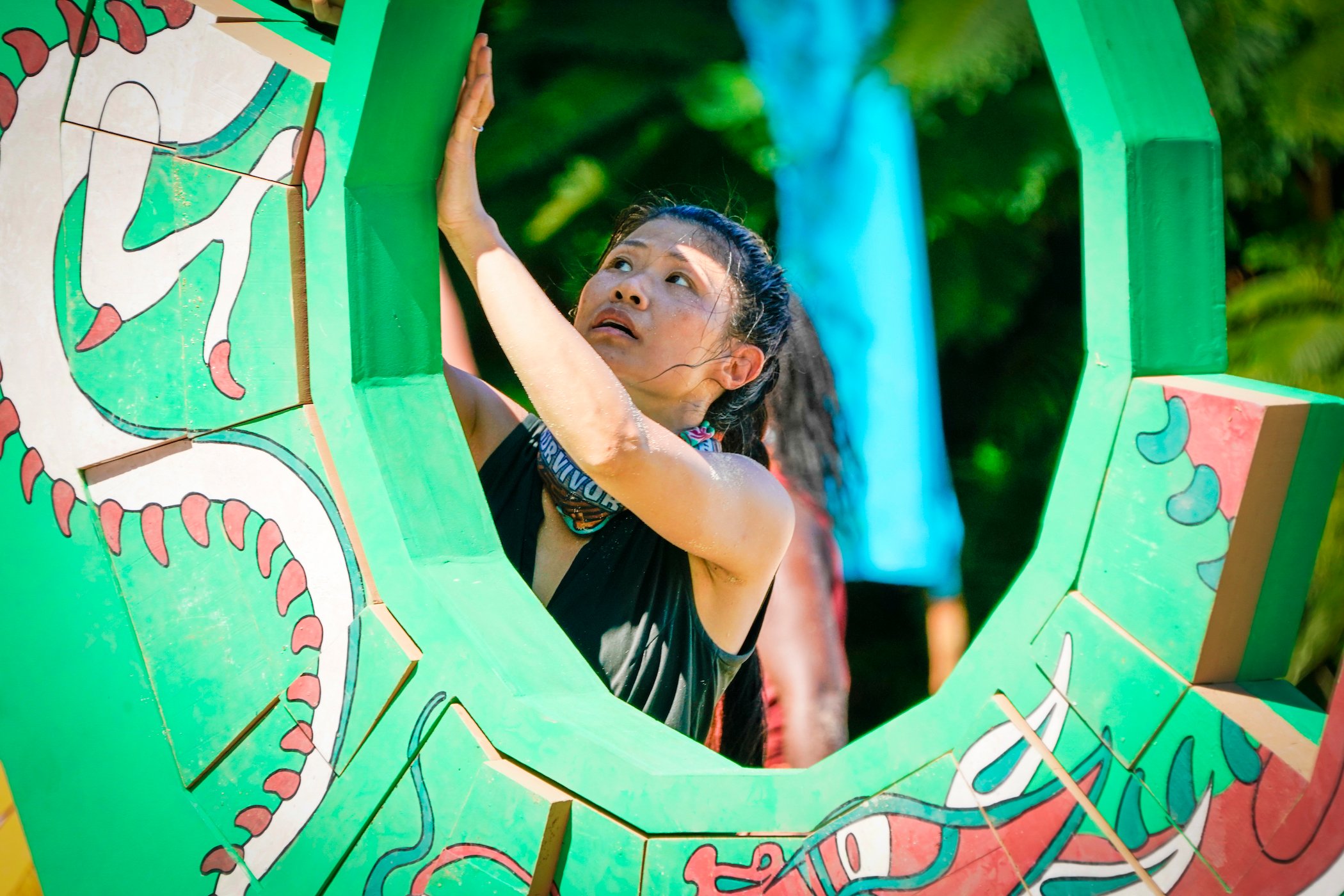 Jenny Kim completing a puzzle on 'Survivor' Season 42