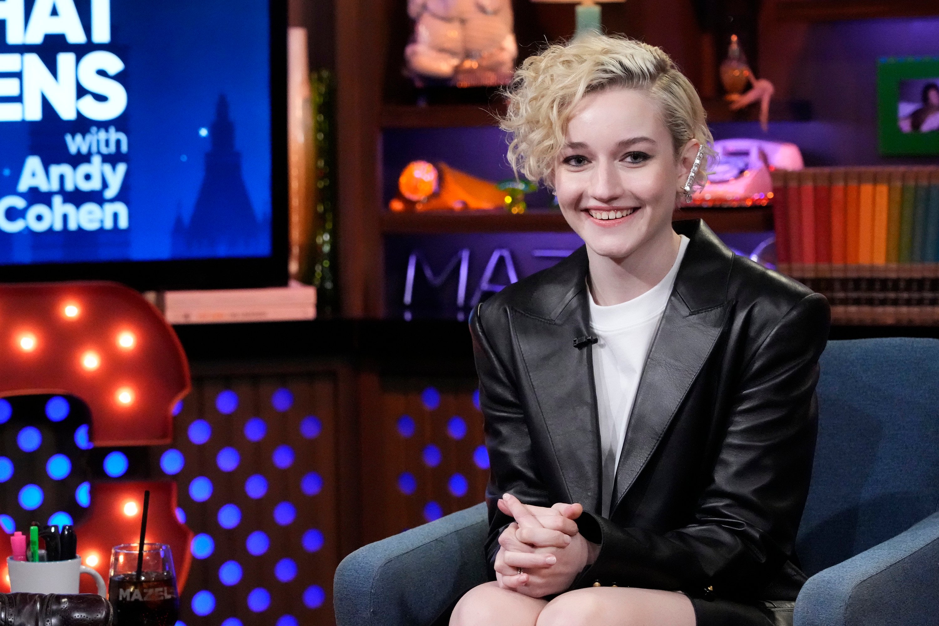 'Inventing Anna' star Julia Garner on 'Watch What Happens Live'