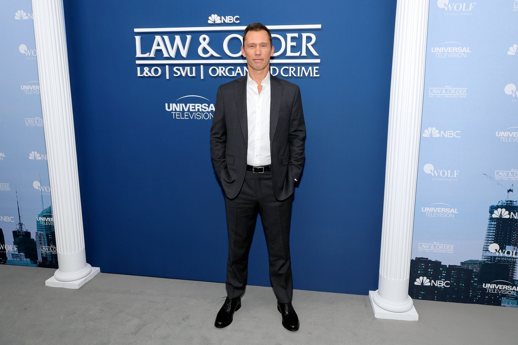 Law & Order star Jeffrey Donovan, who plays Frank Cosgrove, in a blue tailored suit
