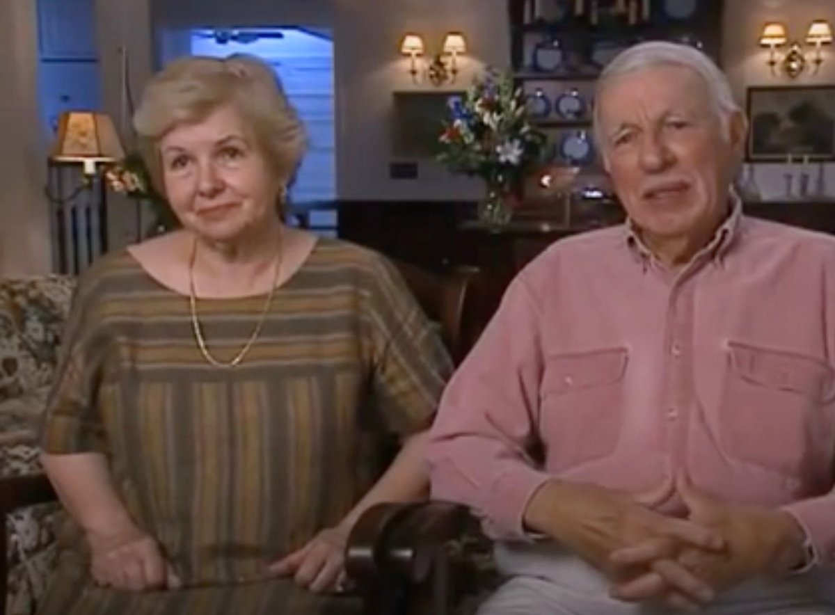 Actors Mary Kay Stearns and Johnny Stearns give an interview in 1999