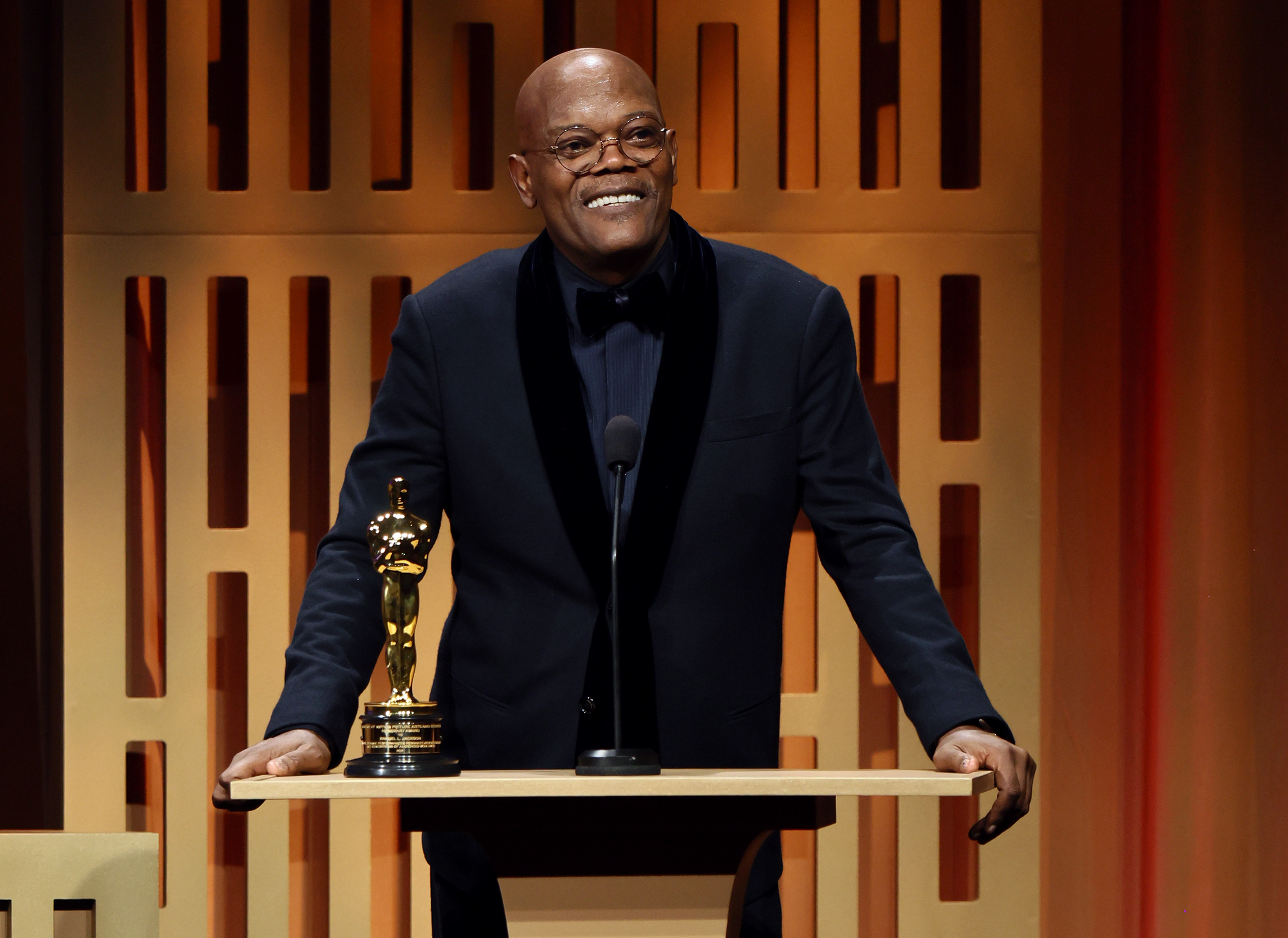 Samuel L. Jackson accepts his honorary Academy Award for his lifetime achievement in movies. 