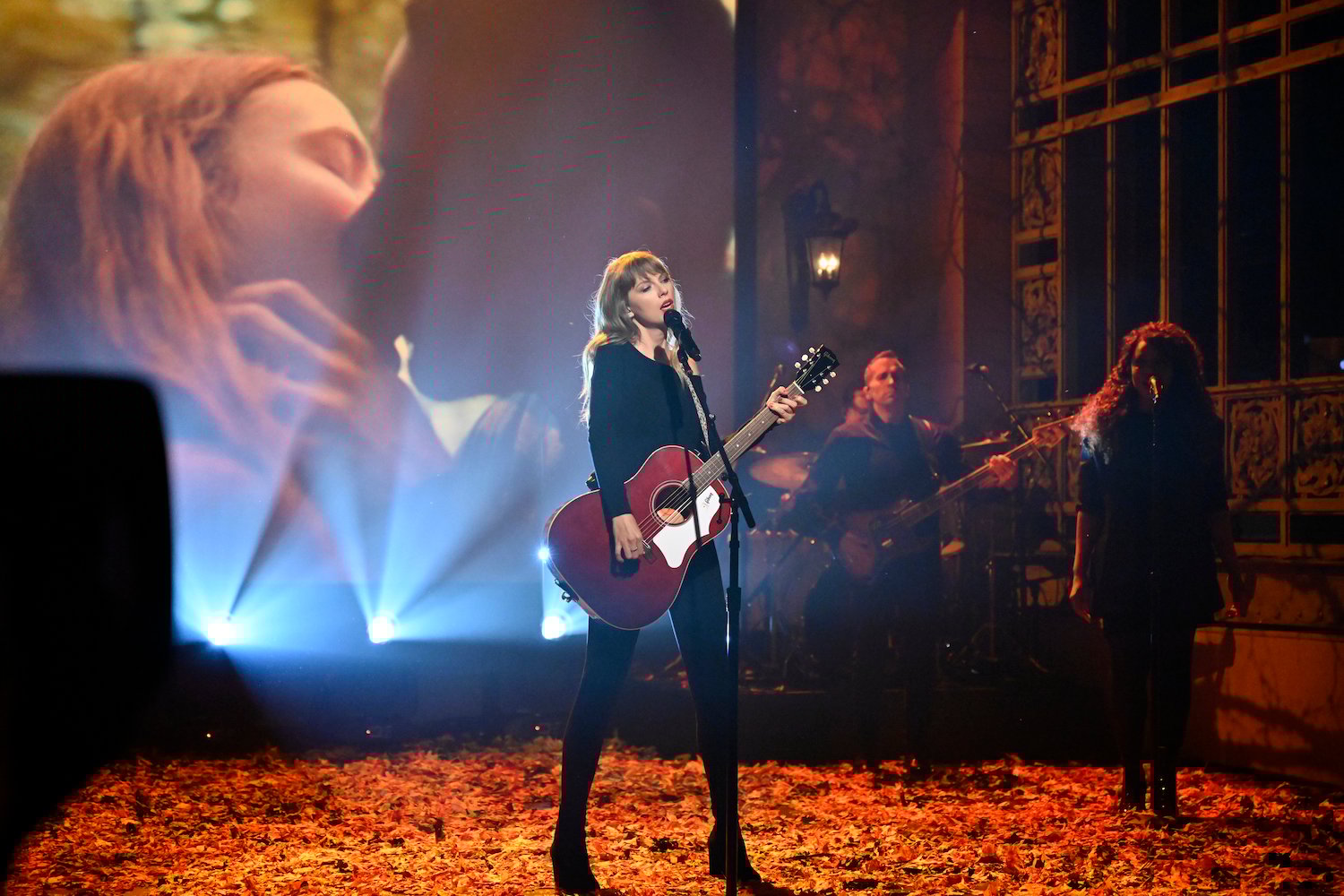 Musical guest Taylor Swift performs on 'Saturday Night Live'