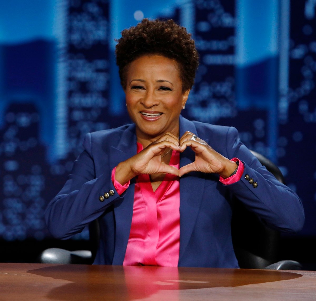 Wanda Sykes making a heart sign while guest hosting 'Jimmy Kimmel Live!'