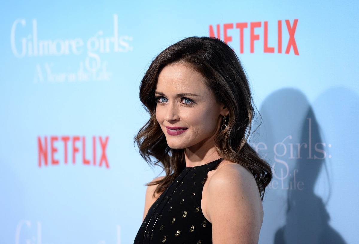 Alexis Bledel arrives at the premiere of Netflix's 'Gilmore Girls: A Year In The Life' 