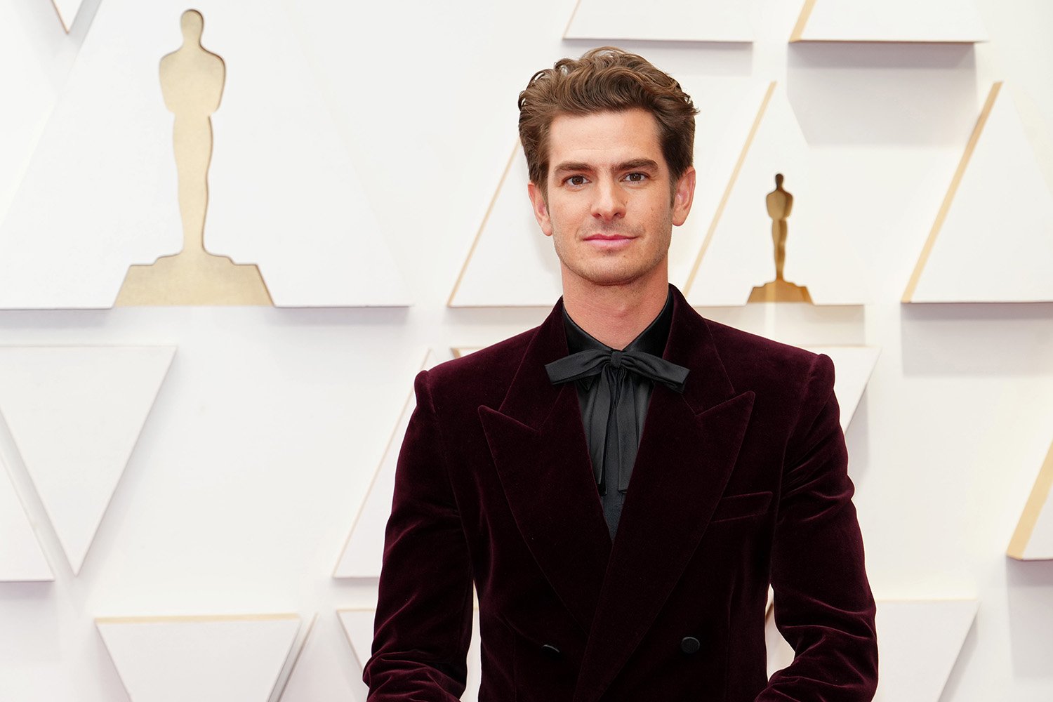 The Amazing Spider-Man star Andrew Garfield attends the Oscars 2022.