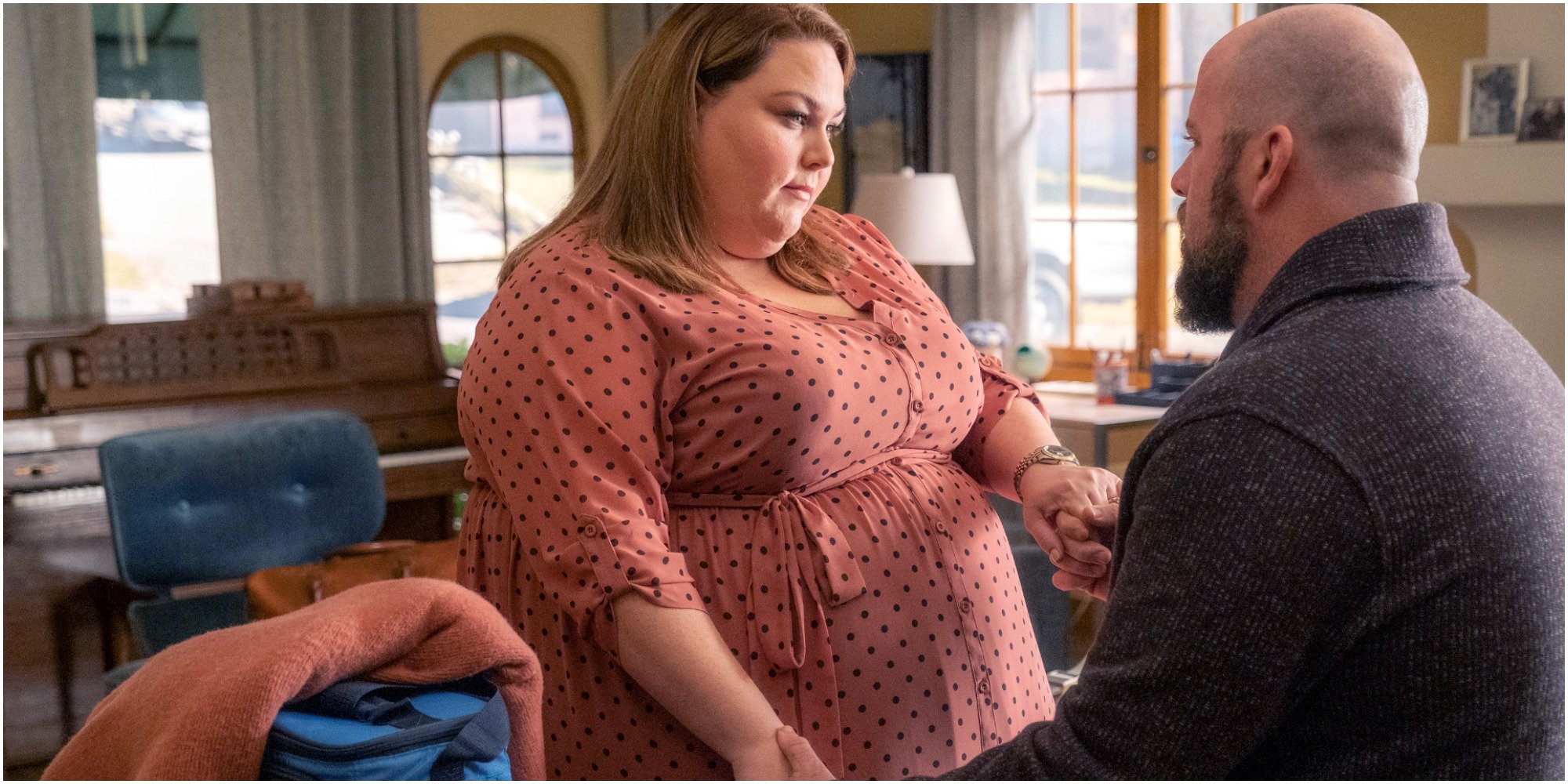 chrissy metz and chris sullivan on the set of this is us