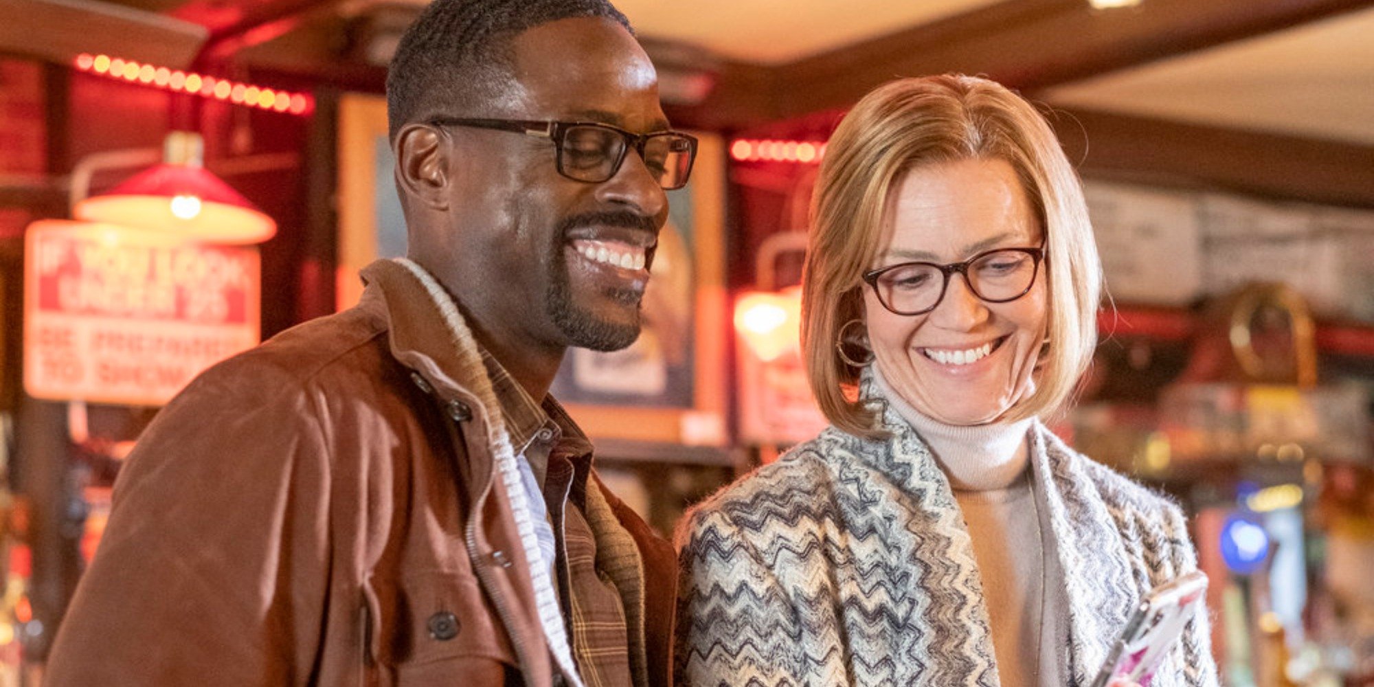 Sterling K. Brown and Mandy Moore in a scene from This Is Us.