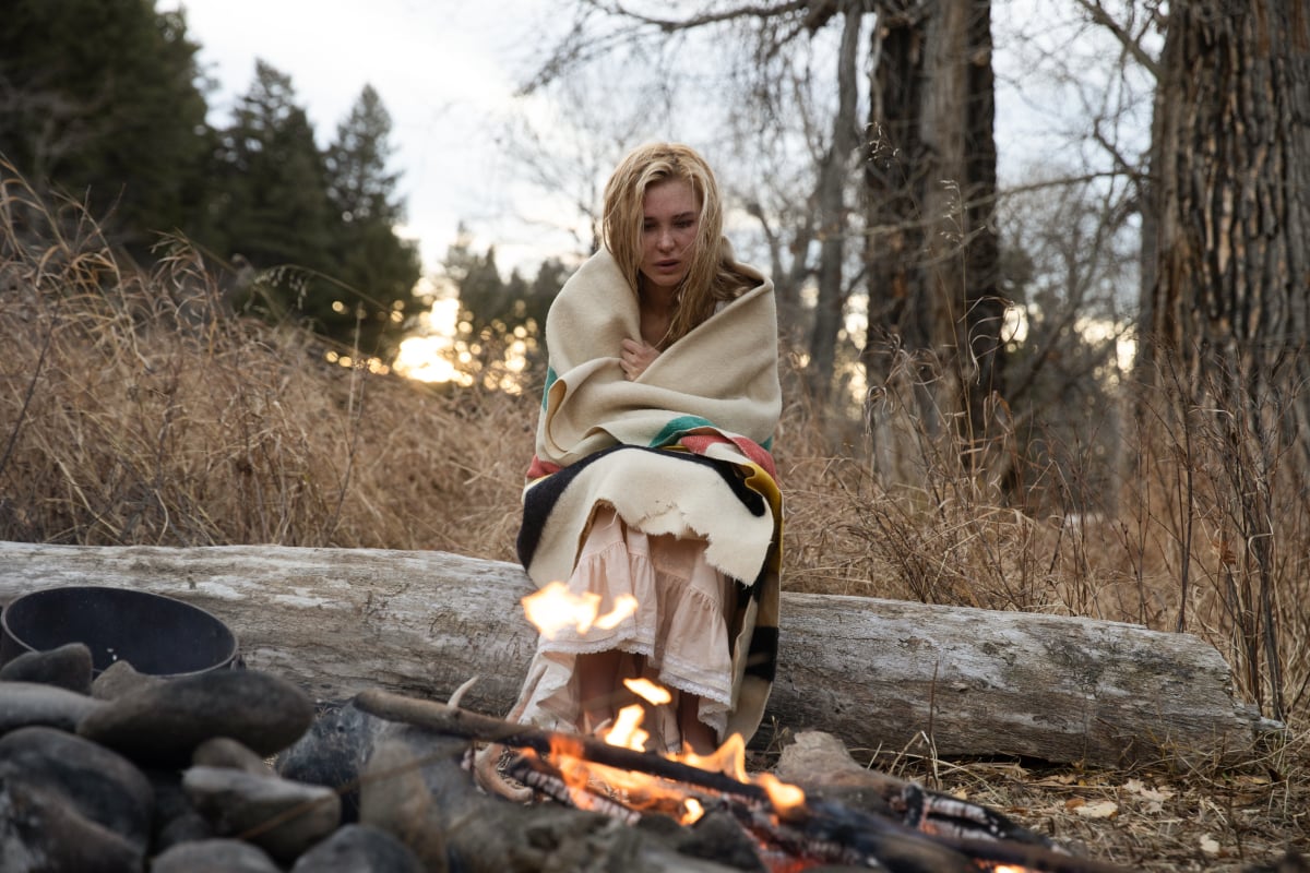 '1883': Elsa Dutton (Isabel May) warms herself by the fire