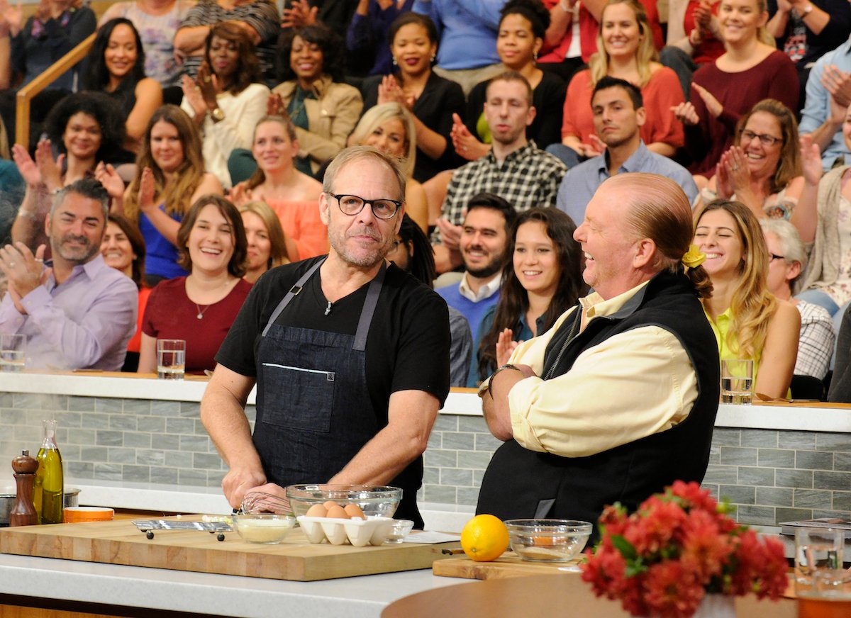 Sutton Foster and Alton Brown cook on ET's The Chew
