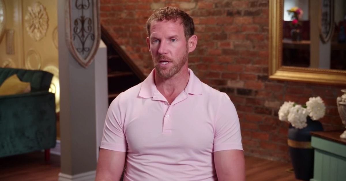 '90 Day Fiancé' star Ben Rathbun wearing a pink polo during a confessional.