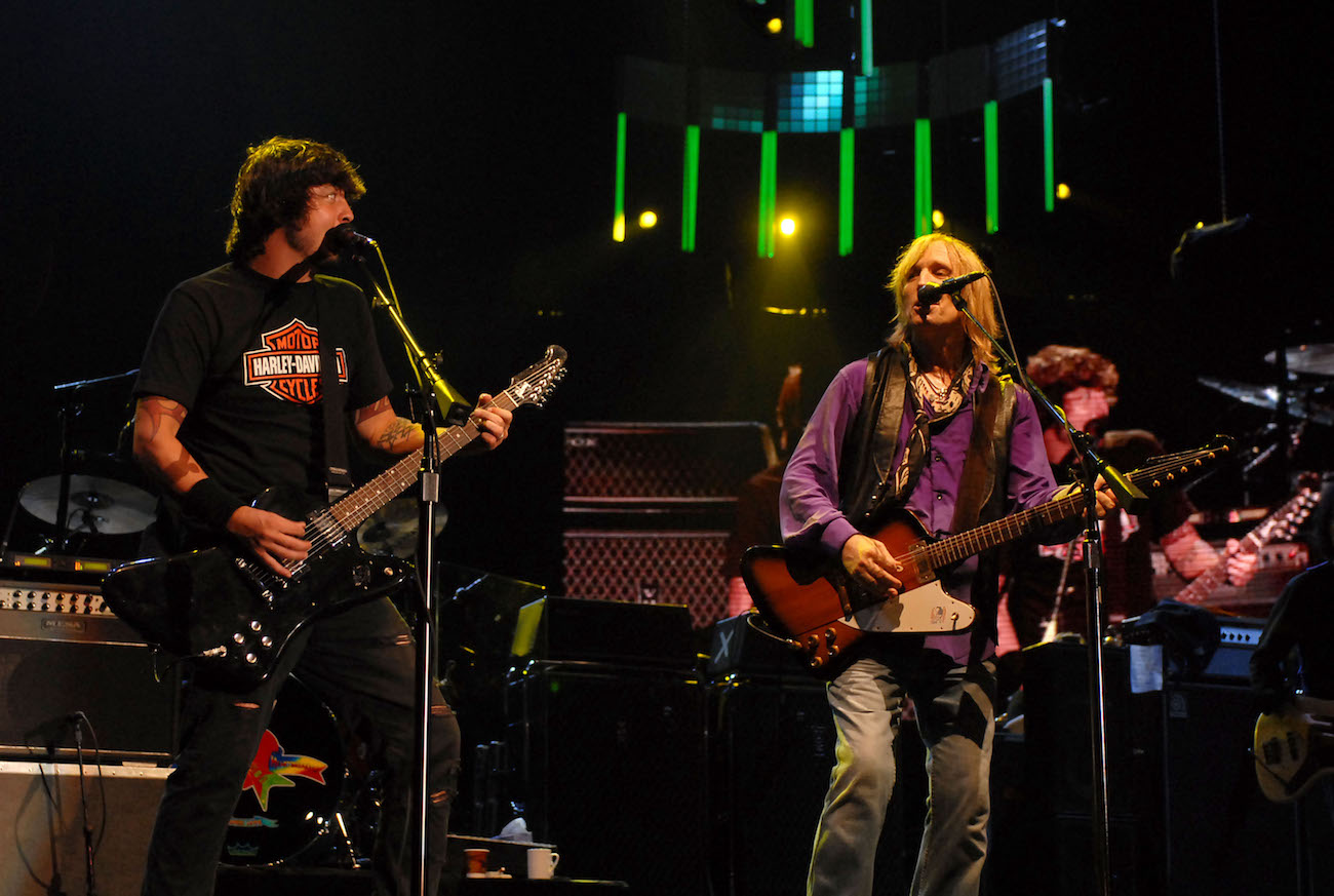 Dave Grohl performing with Tom Petty and the Heartbreakers in 2006.
