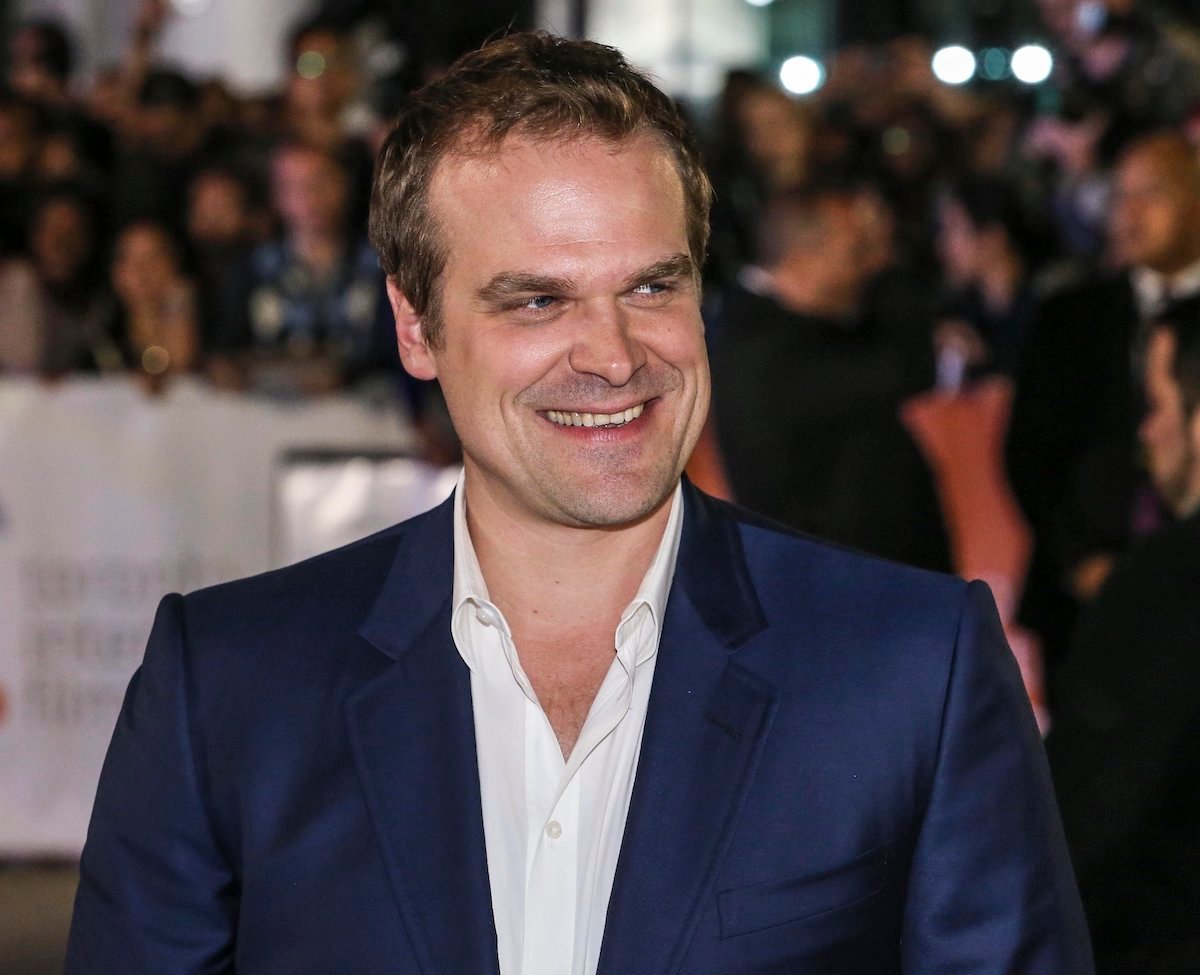 Actor David Harbour arrives on the red carpet for 'The Equalizer' in 2014