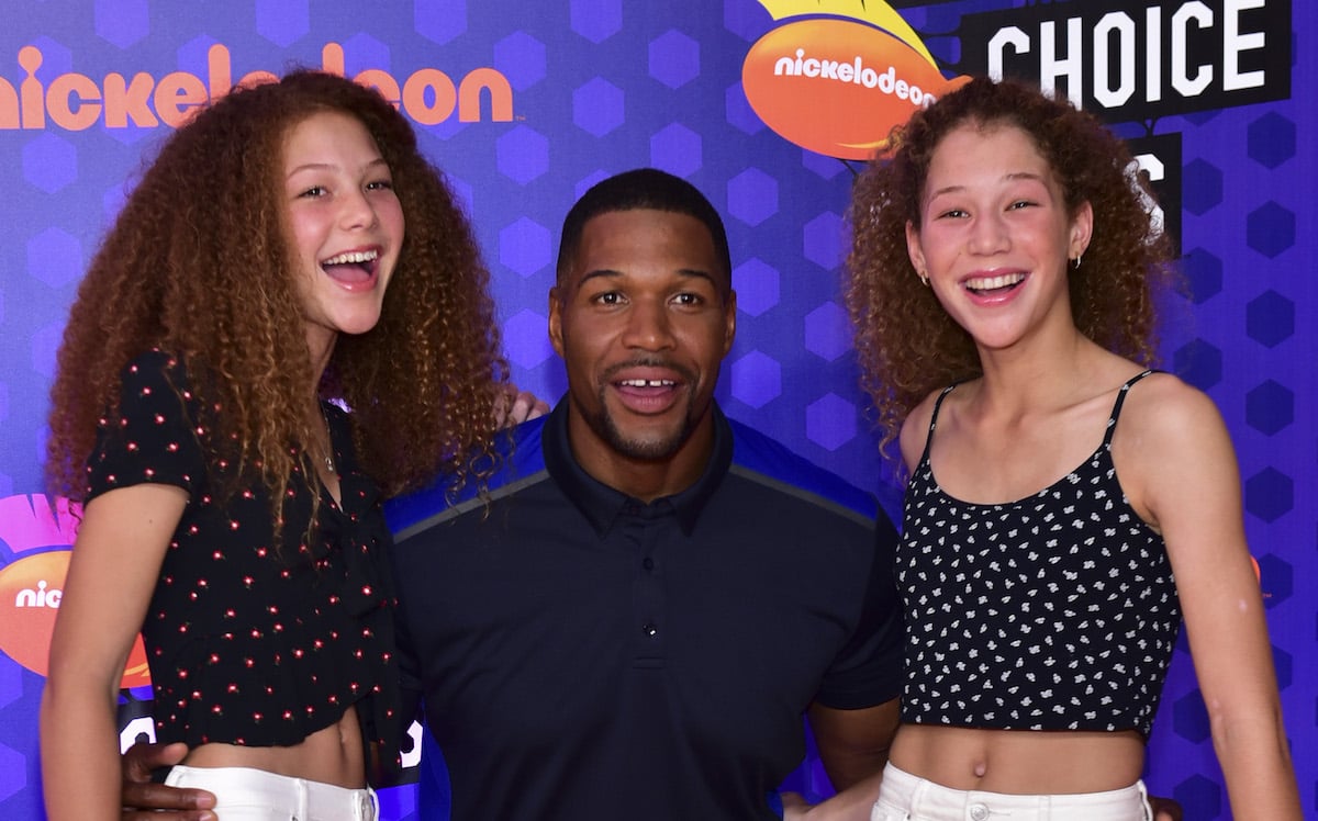 Former NFL player Michael Strahan and daughters, Isabella Strahan and Sophia Strahan, attend Nickelodeon Kids' Choice Sports Awards 2018