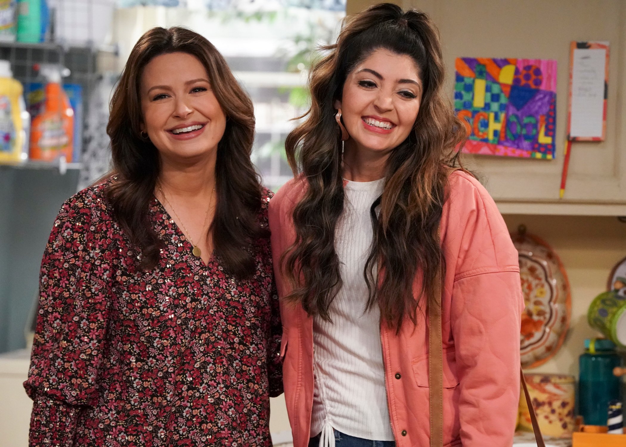 Katie Lowes as Jen and Amanda Perez as Tia in 'How We Roll'