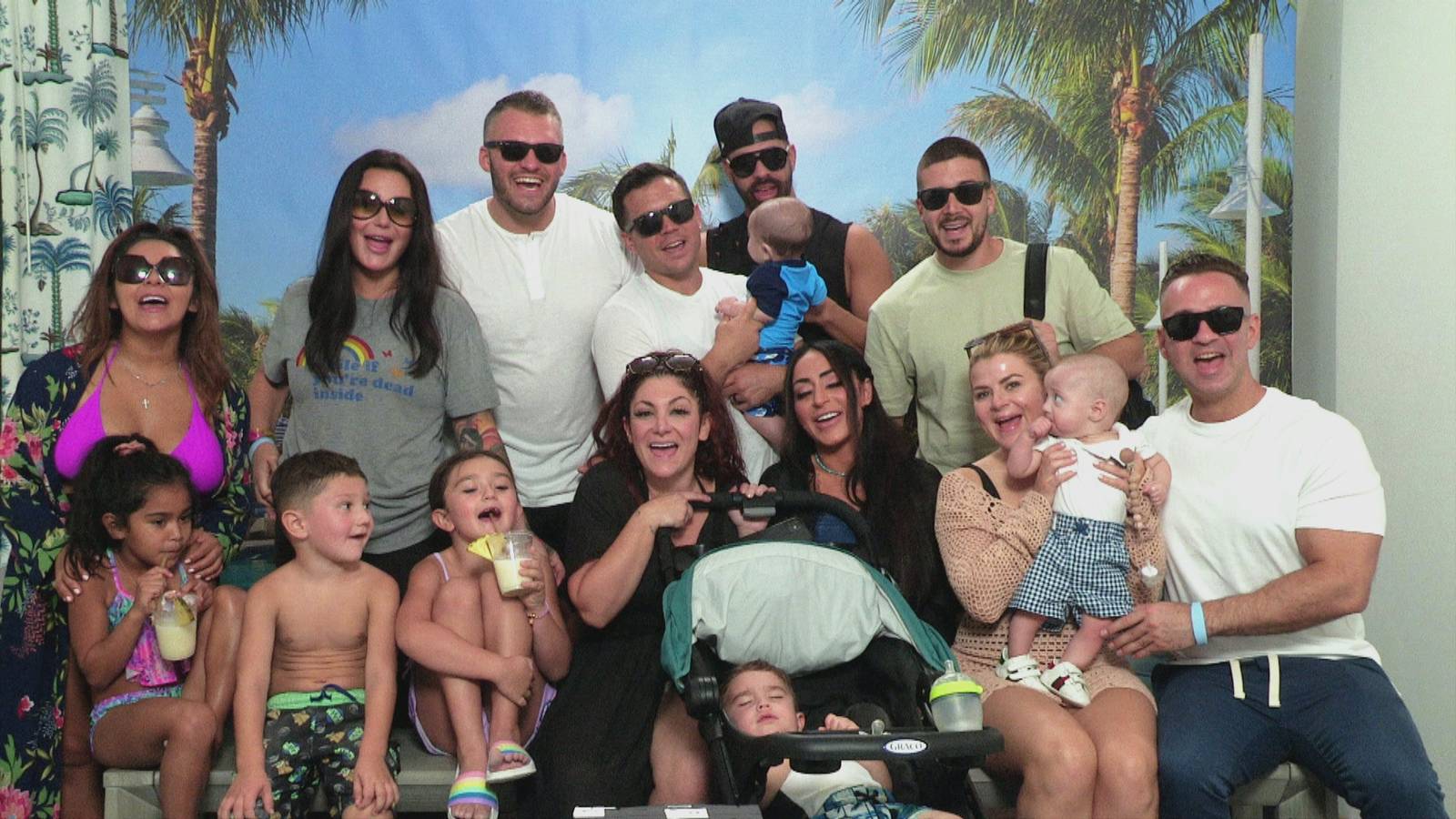 'Jersey Shore: Family Vacation' cast filming a confessional in the finale episode of the first half of season 5