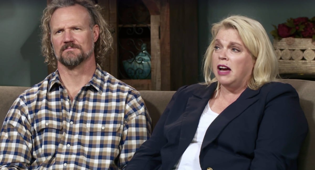 Kody Brown and Janelle Brown sit on a couch together for 'Sister Wives' interviews.