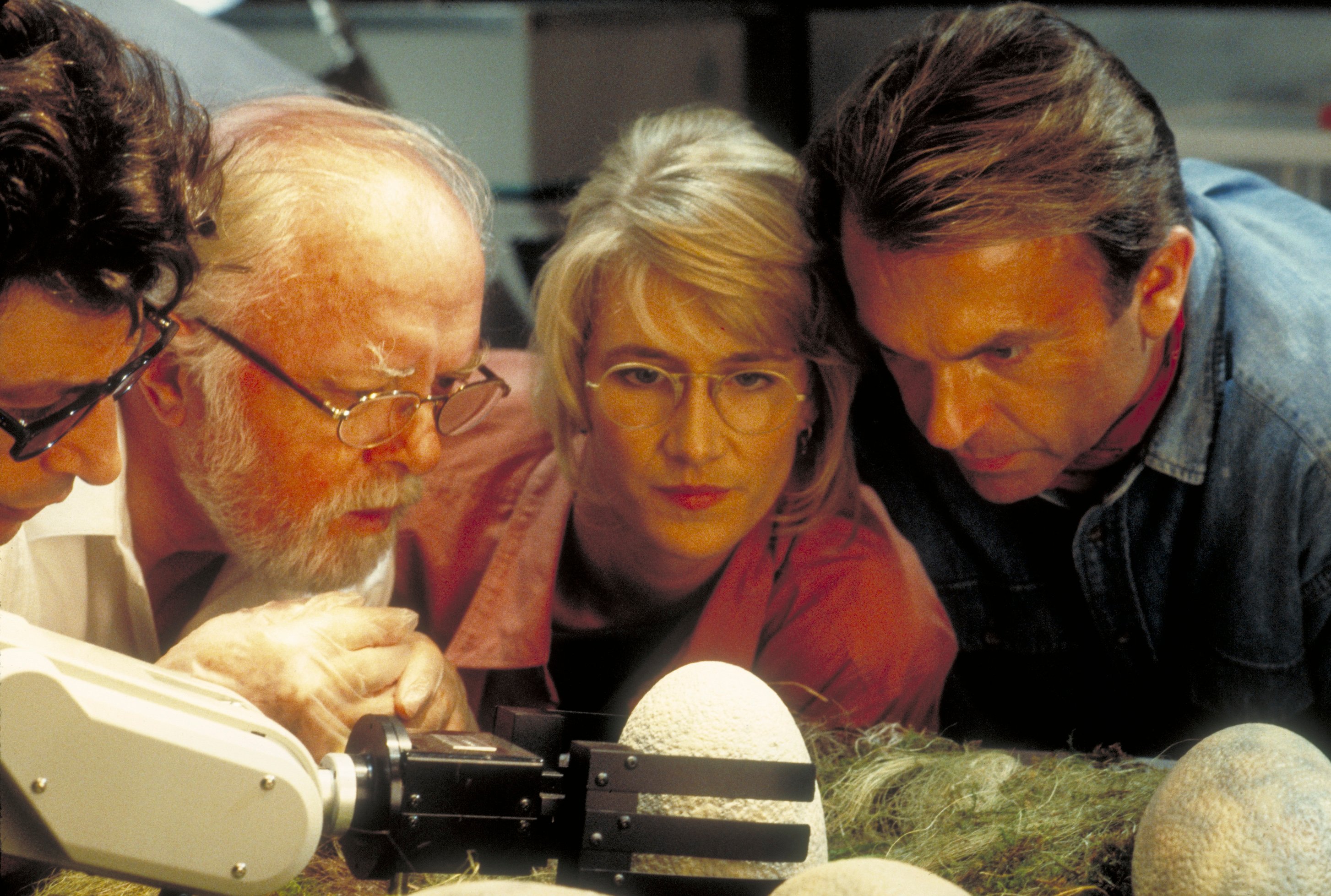 Jeff Goldblum, Richard Attenborough, Laura Dern, and Sam Neill star as the cast of Steven Spielberg's Jurassic Park