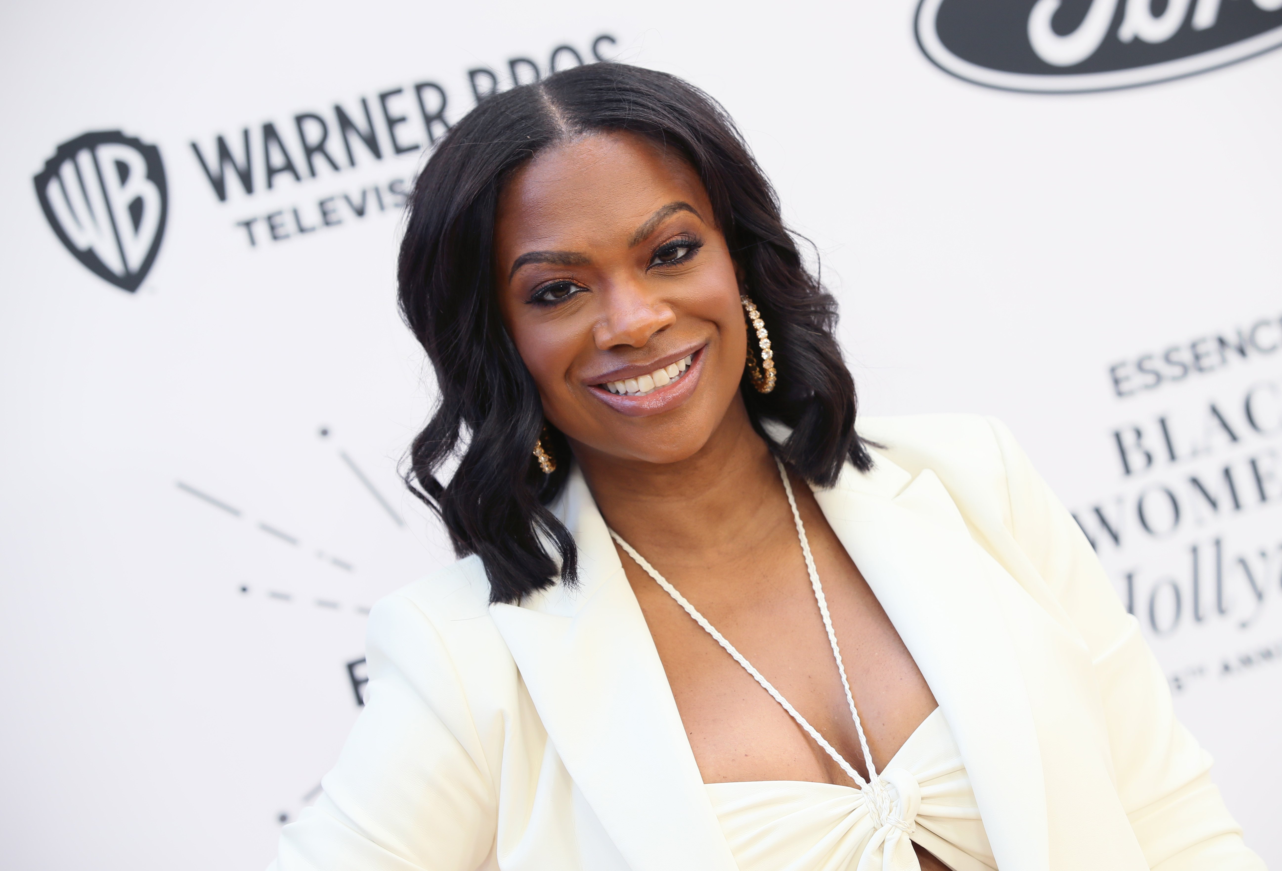 Kandi Burruss smiling at the ESSENCE 15th Anniversary Black Women In Hollywood Awards