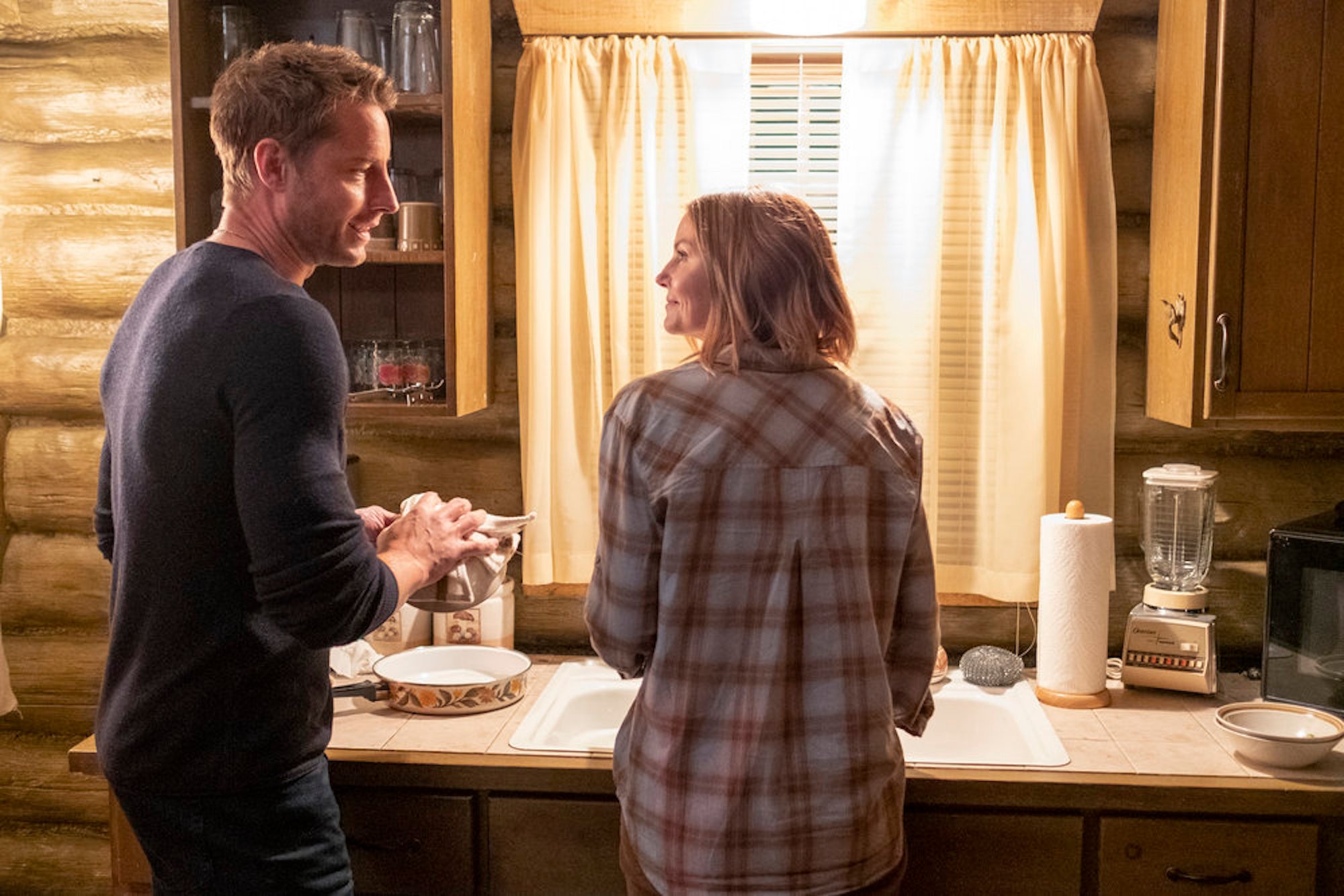 Kevin and Cassidy doing dishes together in 'This Is Us' Season 6