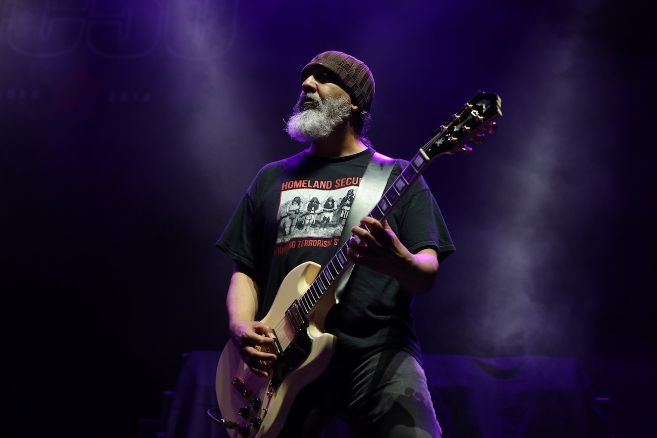 Kim Thayil performing with the supergroup, MC50 in 2020.