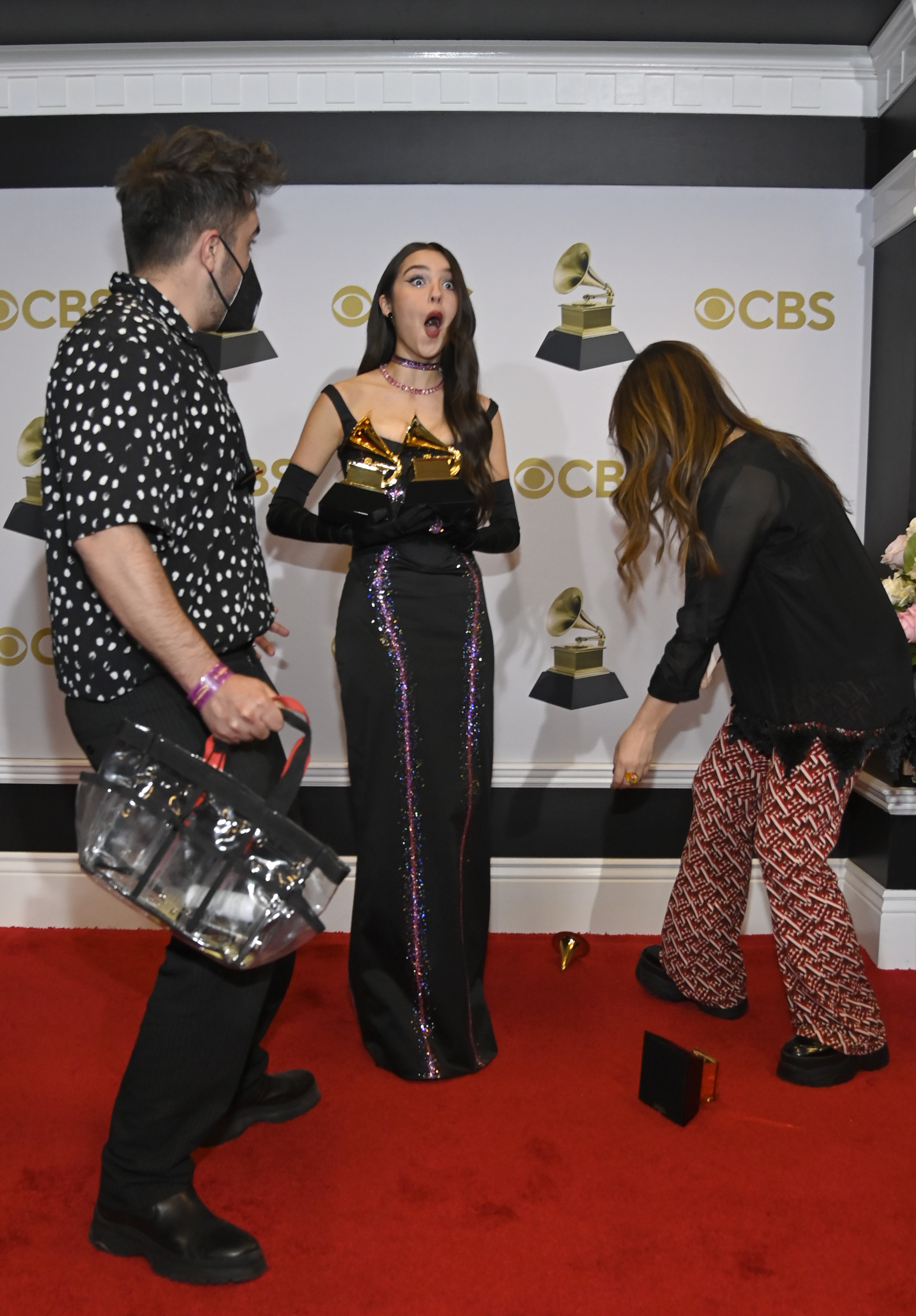 Olivia Rodrigo drops a Grammy Award