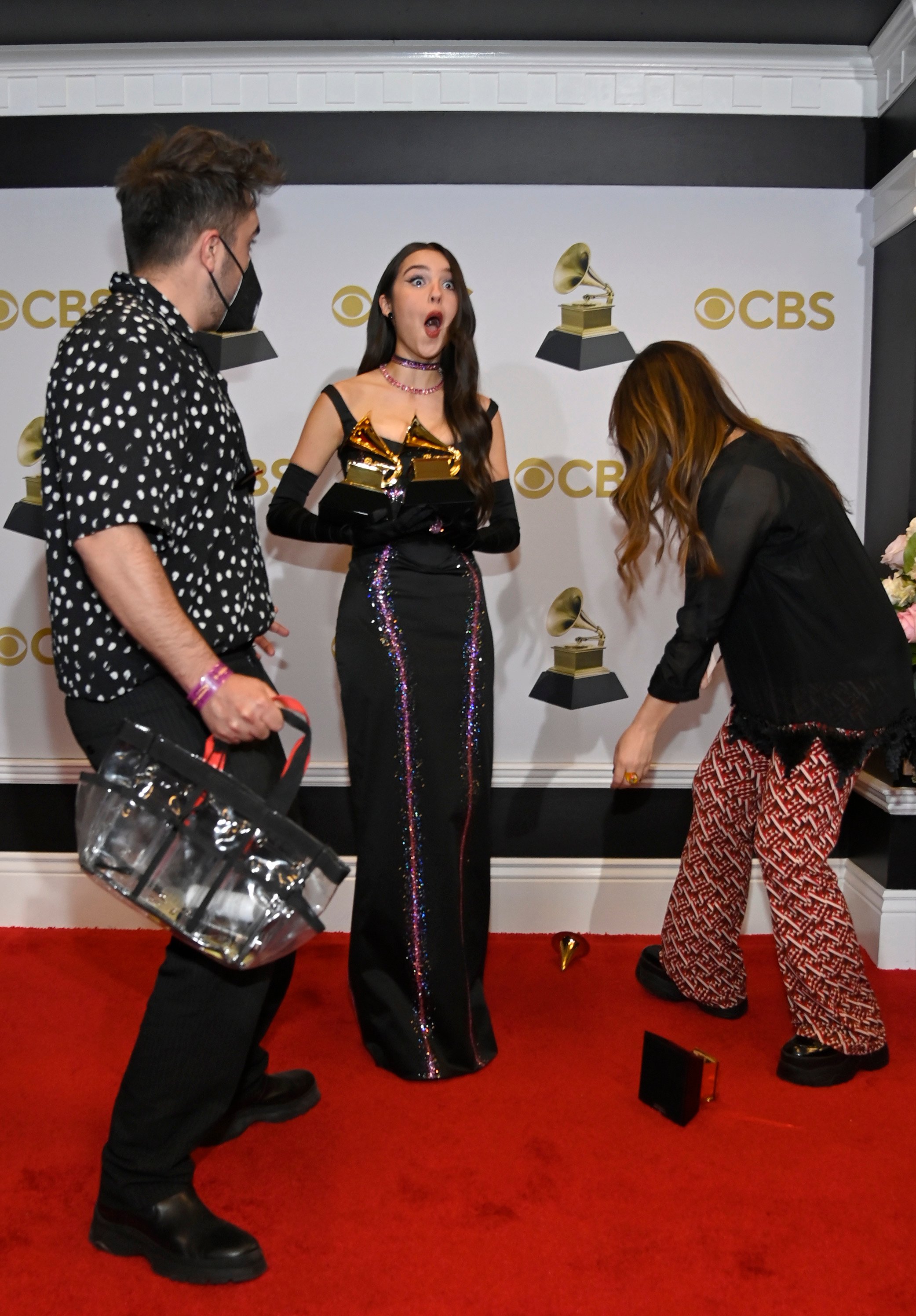 Olivia Rodrigo drops a Grammy Award