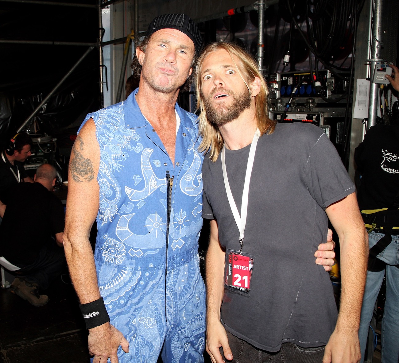 Red Hot Chili Peppers' Chad Smith and Foo Fighters' Taylor Hawkins backstage at Live Earth in 2007.