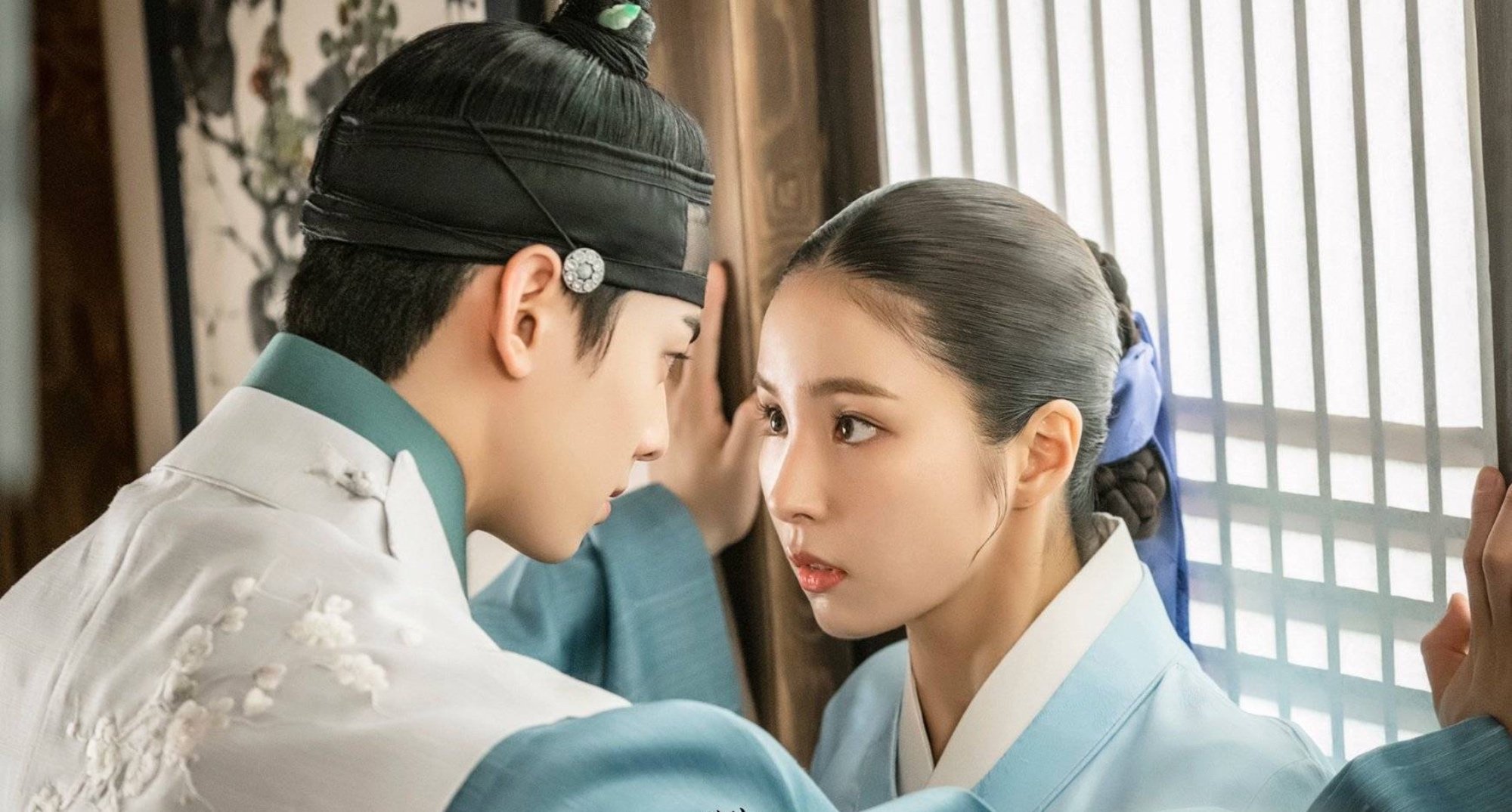 'Rookie Historian Goo Hae-ryung' K-drama where female initiates first kiss
