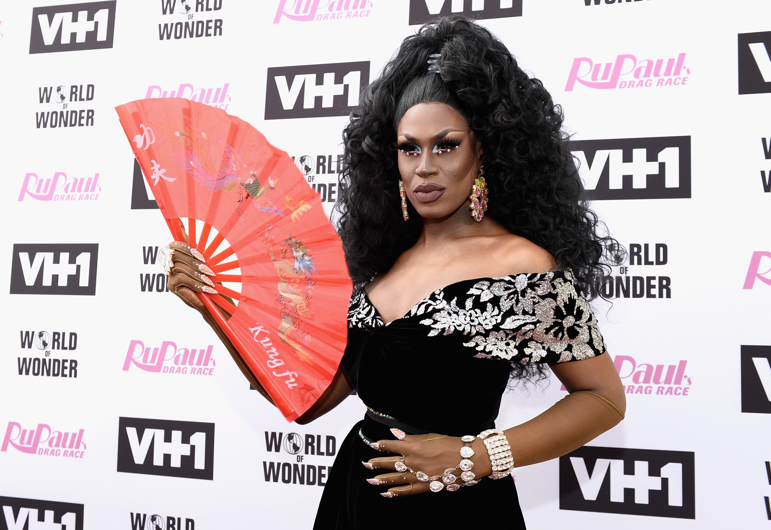 Shea Coulee arrives at 'RuPaul's Drag Race' Season 9 Finale Taping