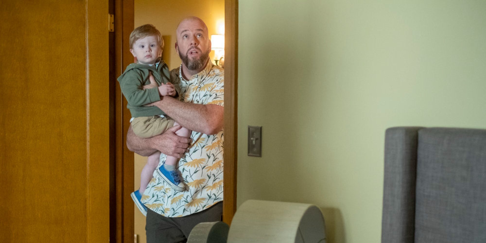 Chris Sullivan plays one half of Kate and Toby with Jonathan Kincaid on the set of This Is Us.