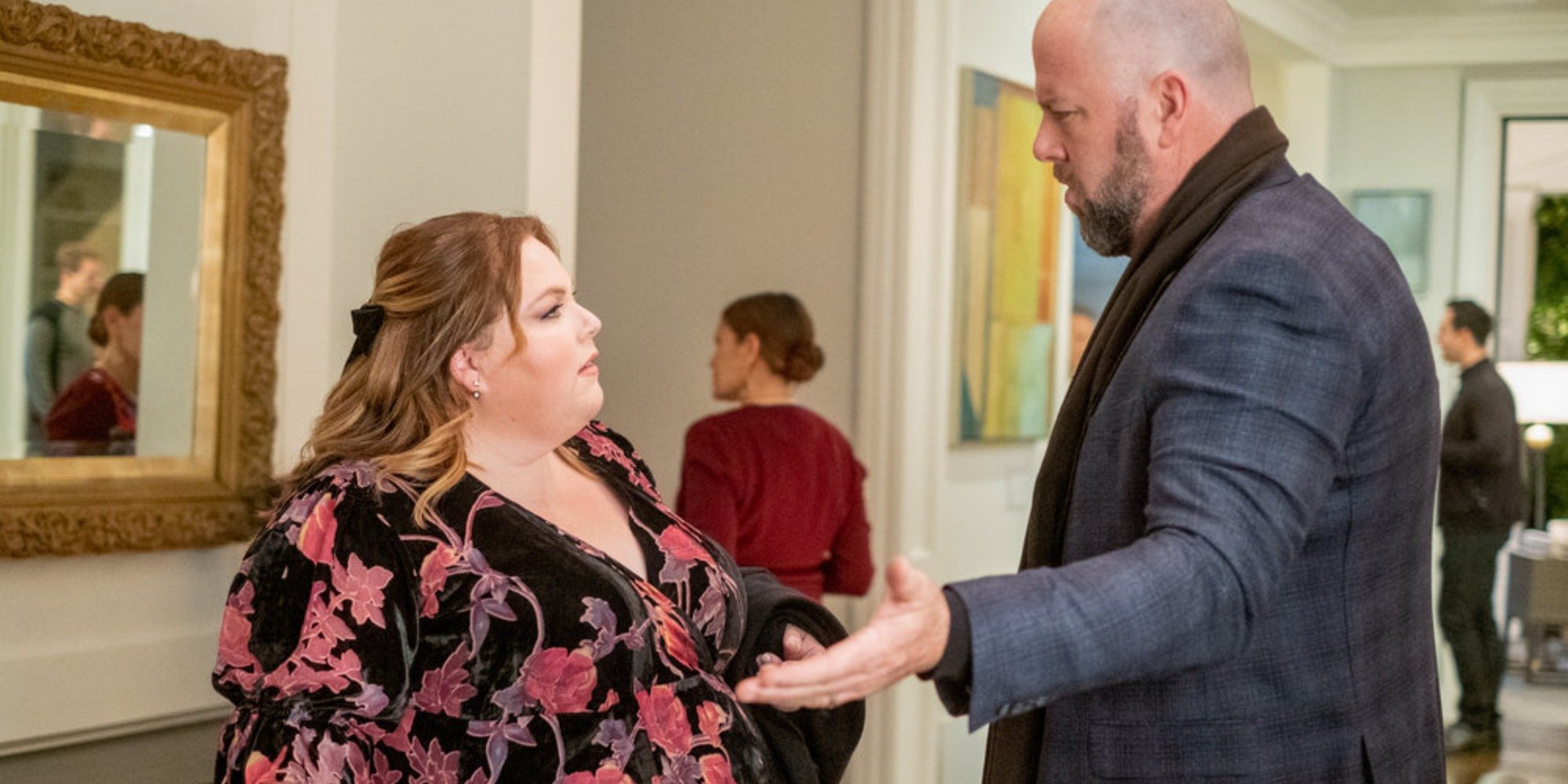 chrissy metz and chris sullivan on the set of this is us