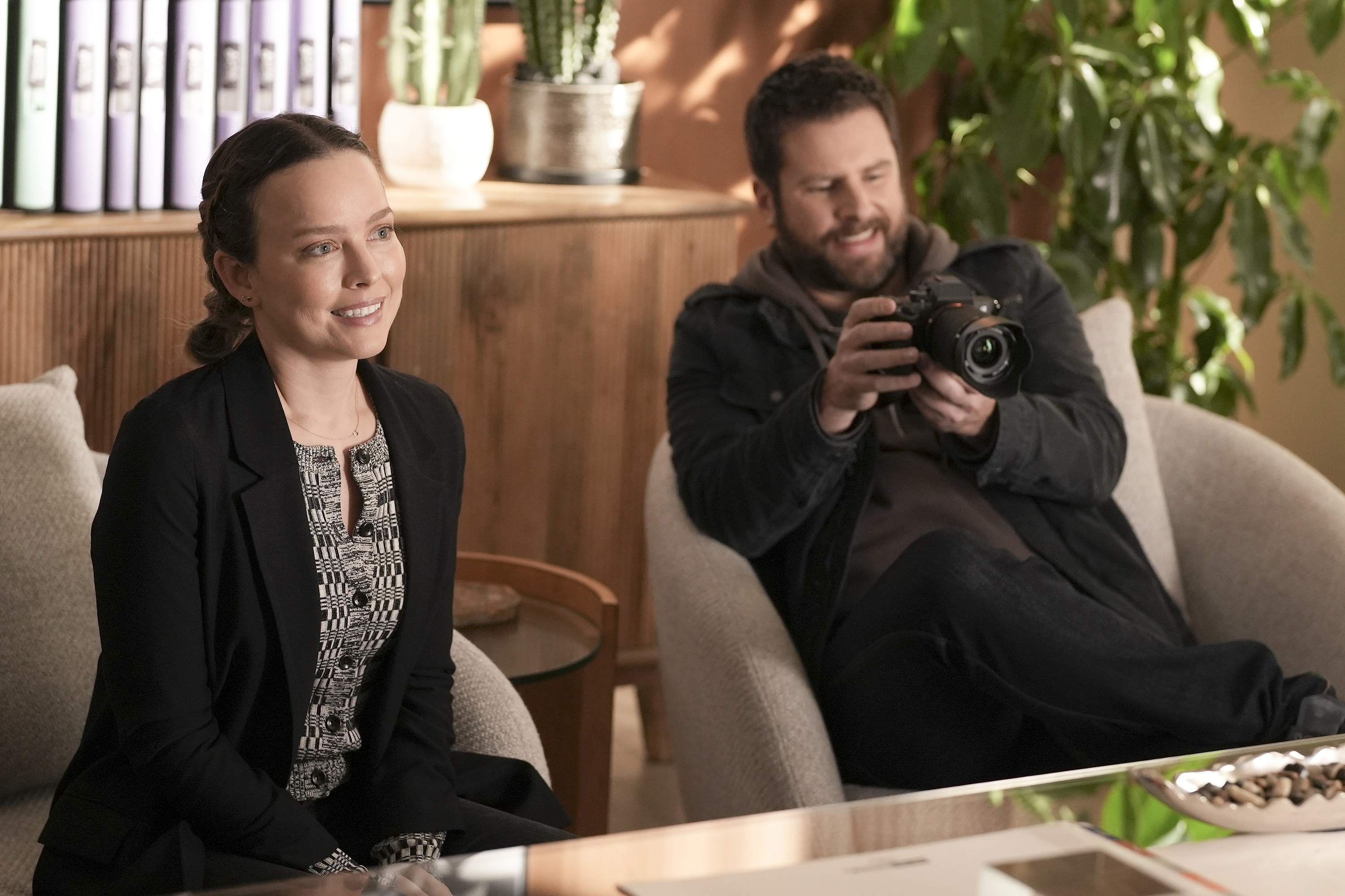 'A Million Little Things' cast member Allison Miller as Maggie Bloom smiling with James Roday Rodriguez as Gary Mendez take a picture
